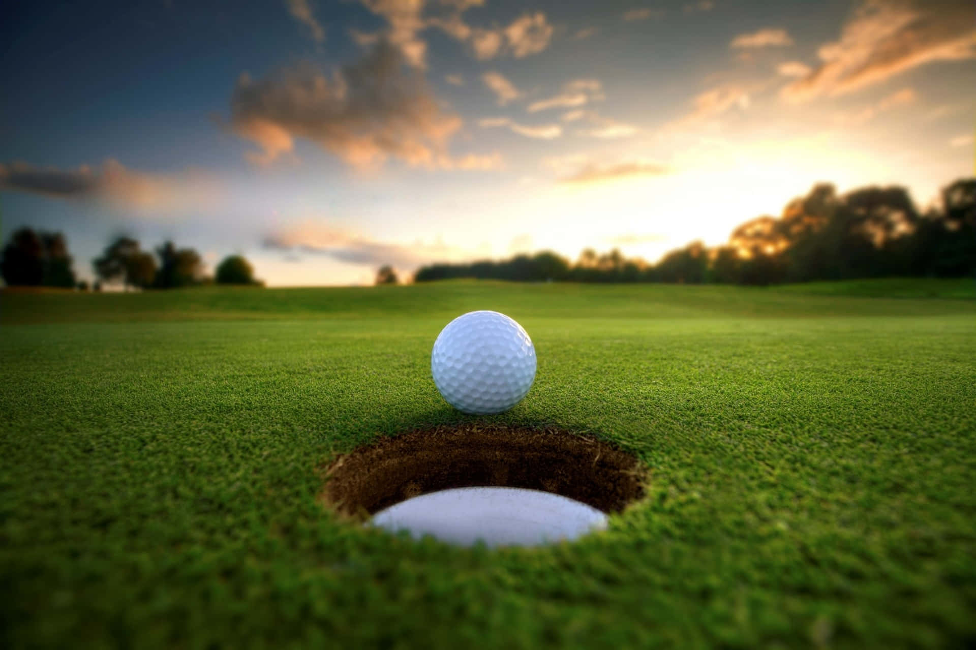 Golfball, Golfloch, Sonnenuntergang, Rasen, Full HD, Desktop-Hintergrund für Windows