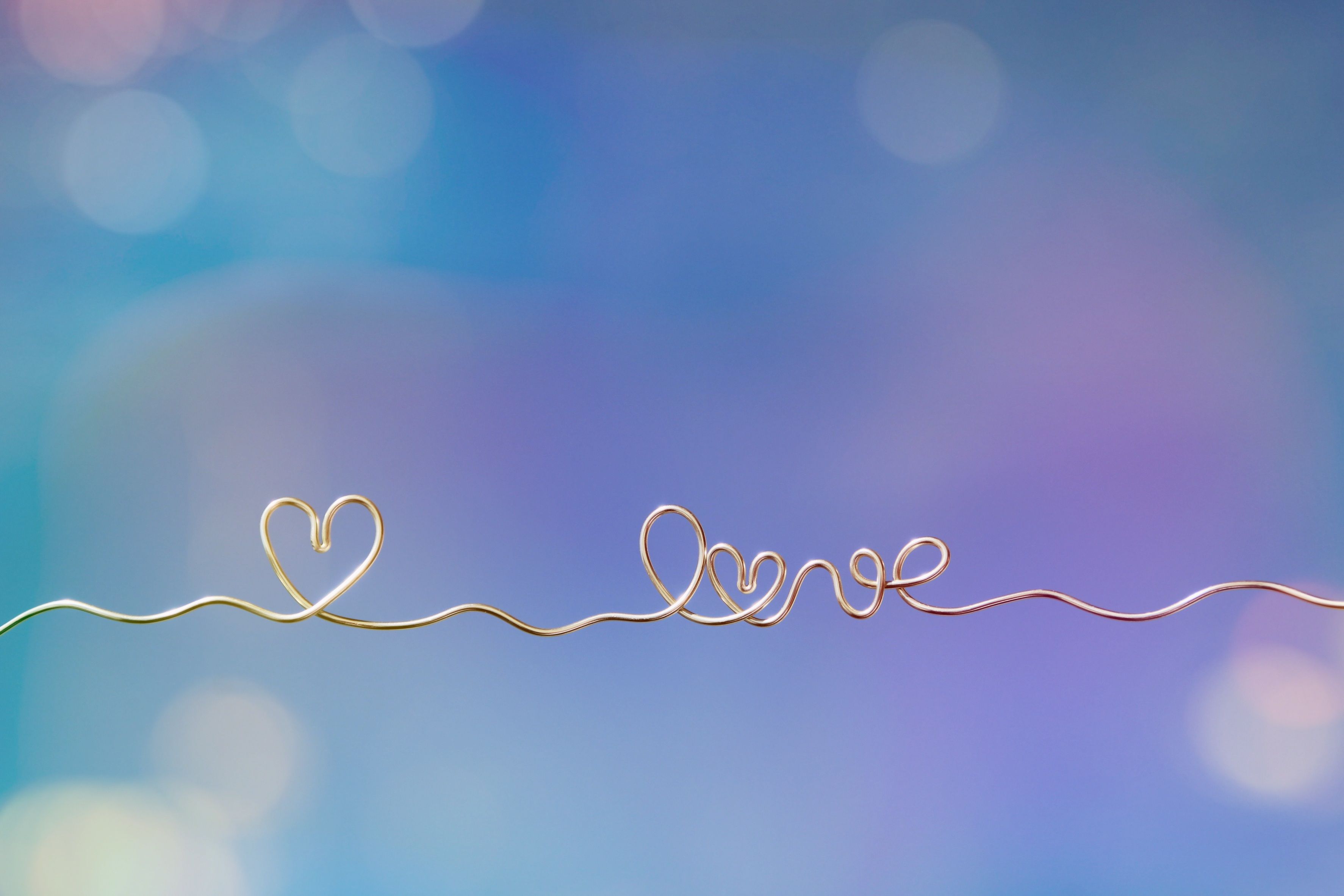 Love, Drahtschrift, Herz, Bokeh, Blau, Lila, 2K, Desktop-Hintergrund für Windows