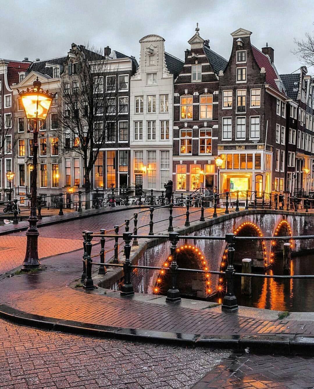 Amsterdam, Grachtenbrücke, Laterne, Grachtenhäuser, Abend, Full HD, Tablet-Hintergrund