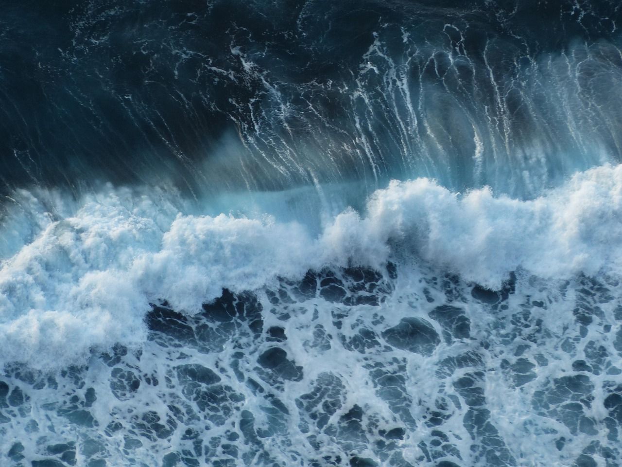 Welle, Brandung, Gischt, Dunkles Meer, Bewegung, Hintergrundbild für iPad und Tablet