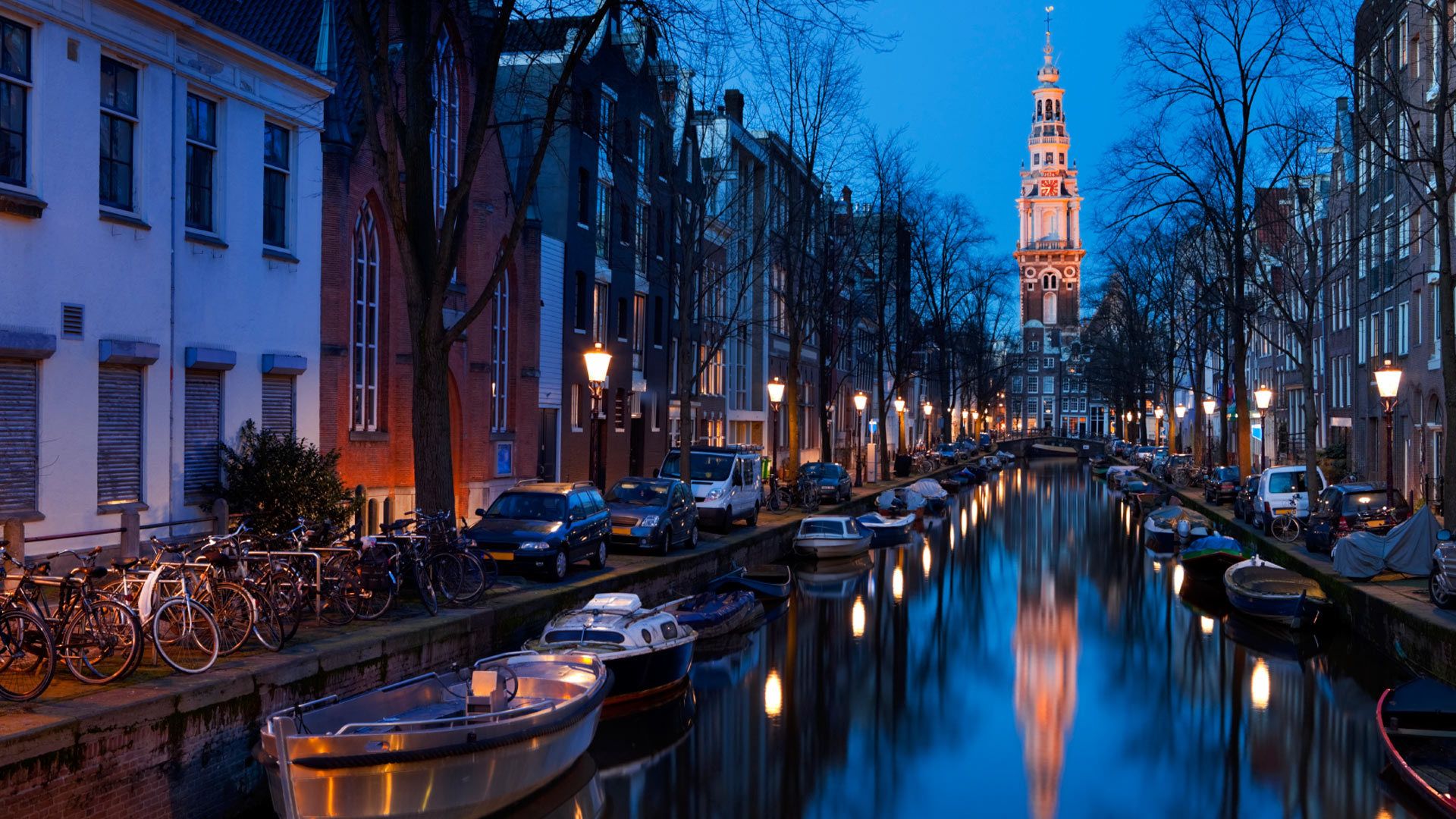 Zuiderkerk, Amsterdam, Gracht, Blaue Stunde, Boote, Spiegelung, 1920x1080, Desktop-Hintergrund