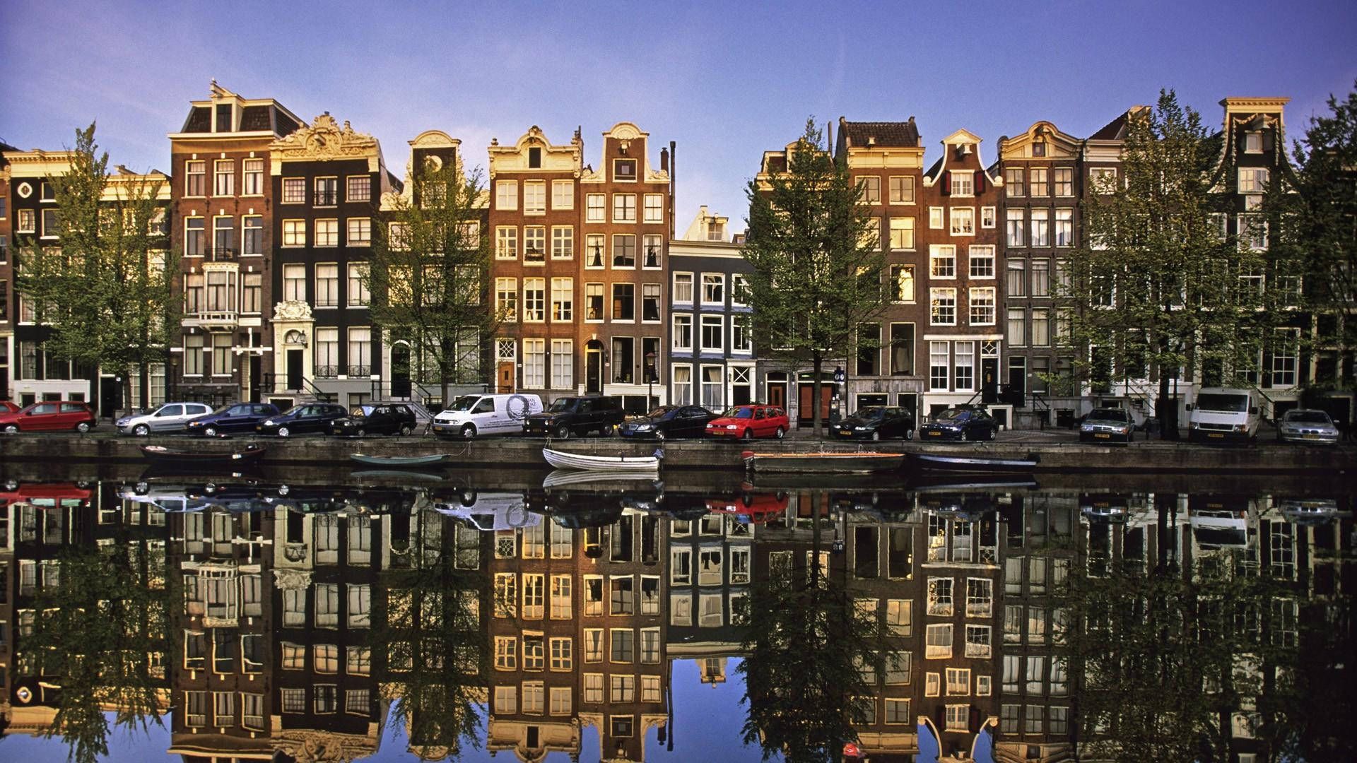 Amsterdam, Grachtenhäuser, Gracht, Spiegelung, Dämmerung, Panorama, Full HD, PC-Hintergrundbild