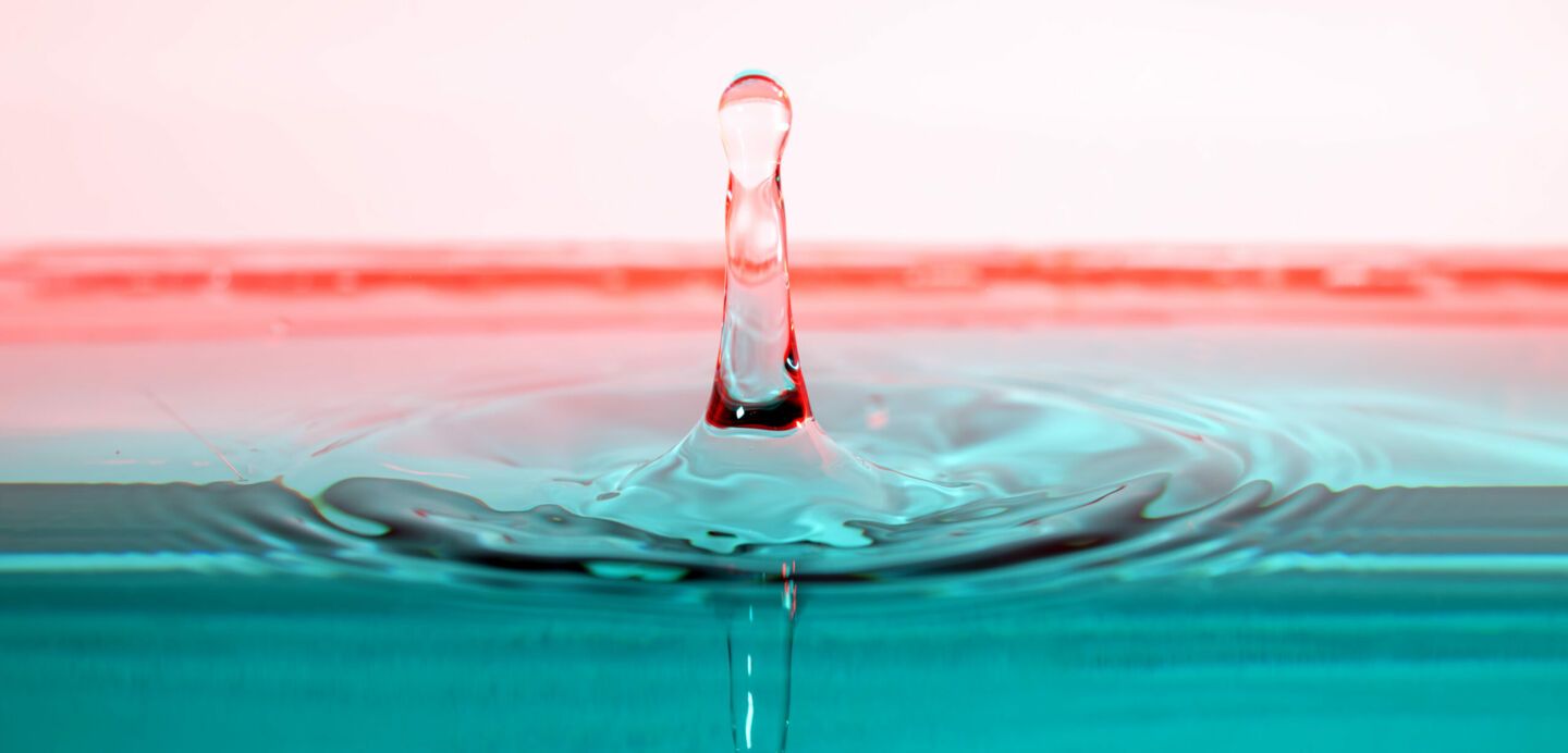 Wassertropfen, Makro, Spritzer, Türkis, Rosa Licht, HD, Hintergrundbild für den PC