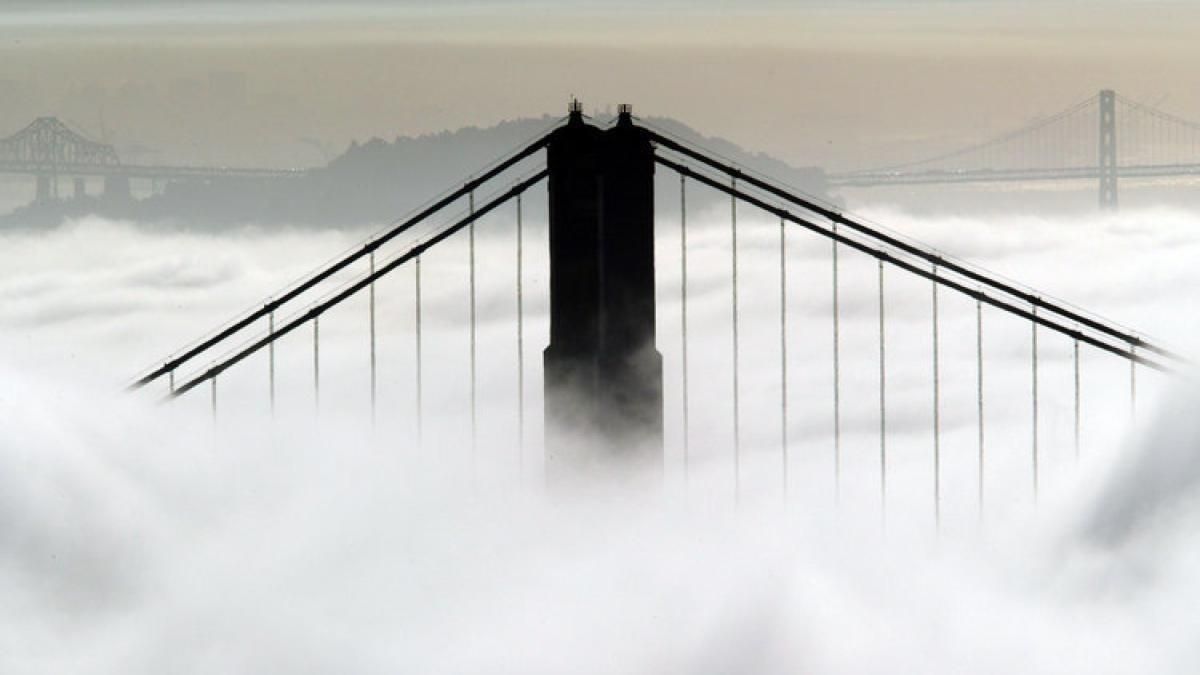 Golden Gate Bridge, Nebelmeer, Brückenturm, San Francisco, Hintergrund