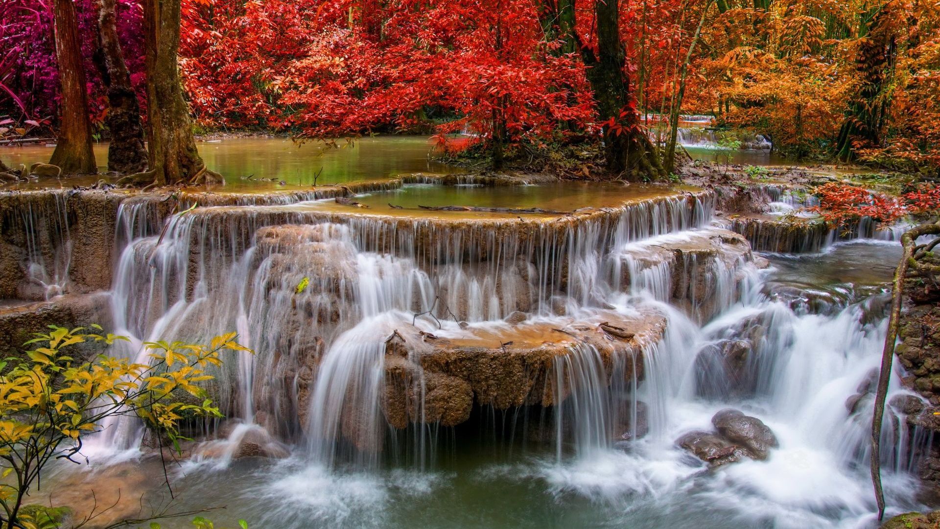 Wasserfall, Kaskaden, Rote Bäume, Natur, Fluss, 16:9, Full-HD-Hintergrundbild für den Desktop