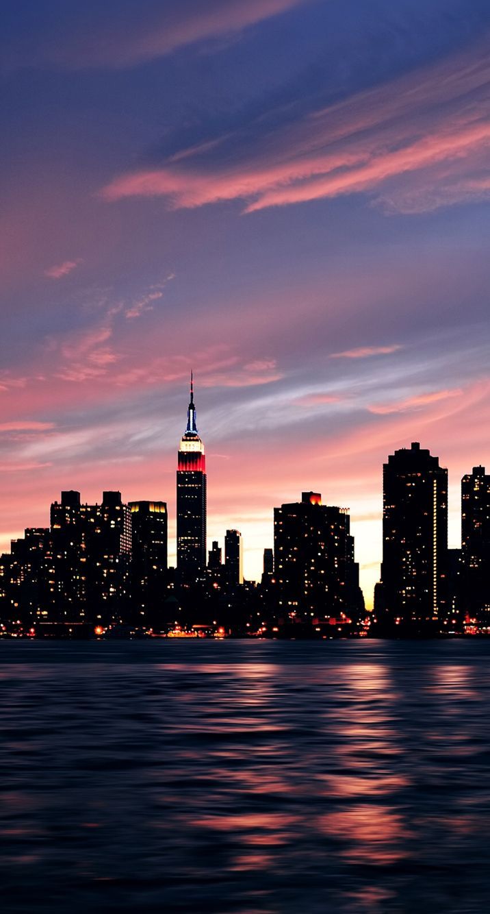 New York City, Skyline, Sonnenuntergang, Wasser, Silhouette, Hintergrundbild fürs Handy