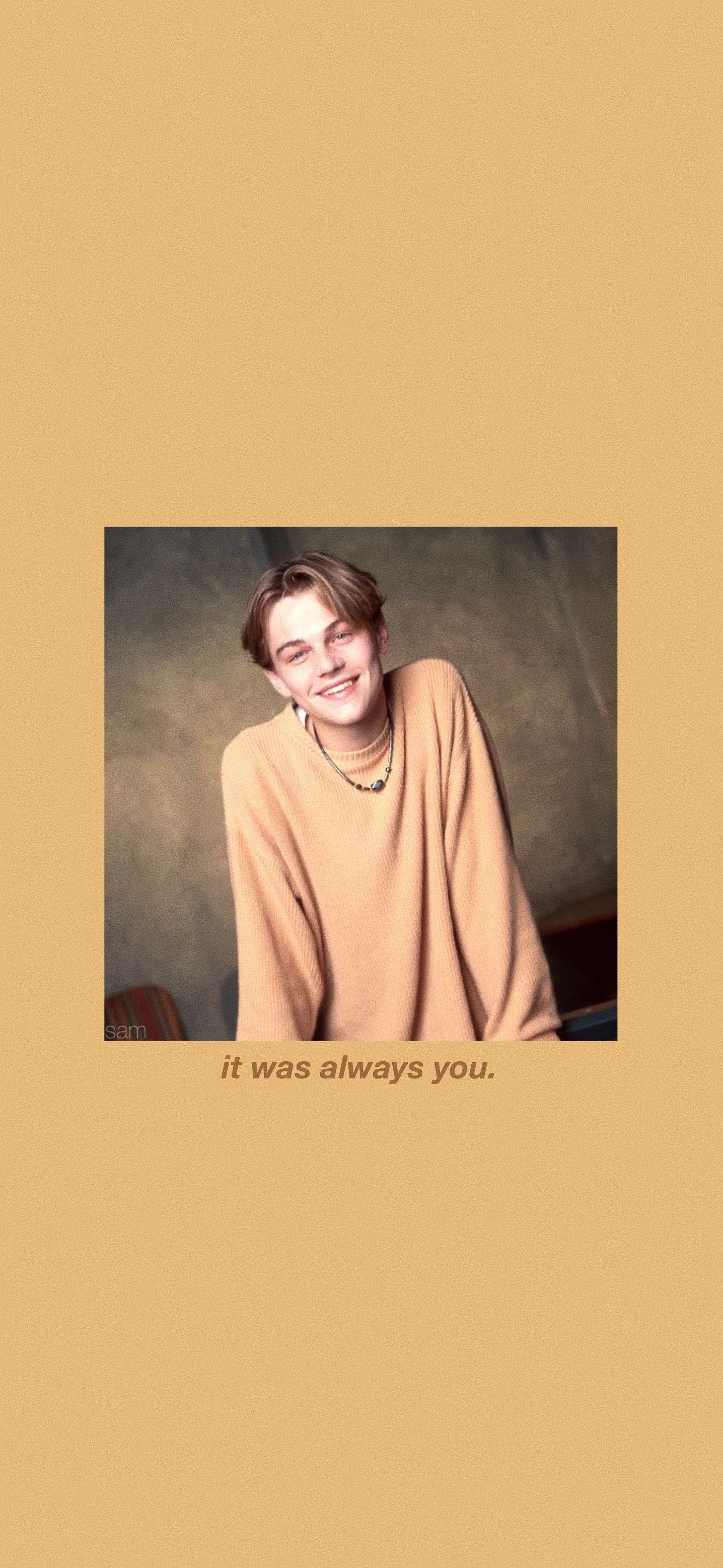 Leonardo DiCaprio, Jack Dawson, Minimalistisch, Gelber Hintergrund, Lächeln, Sperrbildschirm