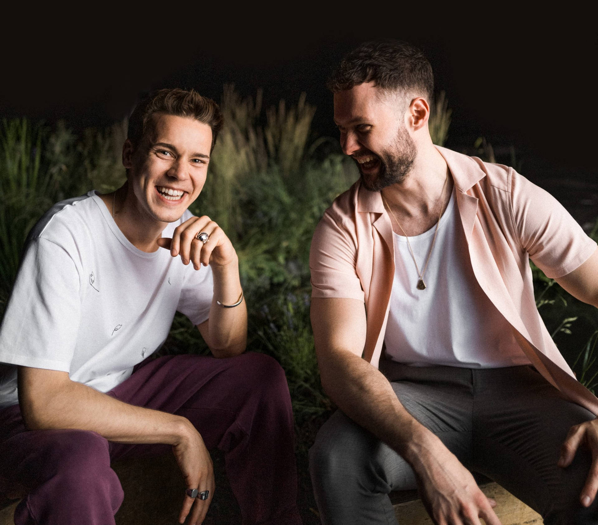 Felix Jaehn, DJ, Lächeln, Porträt, Nacht, Full HD, Hintergrundbild fürs Tablet