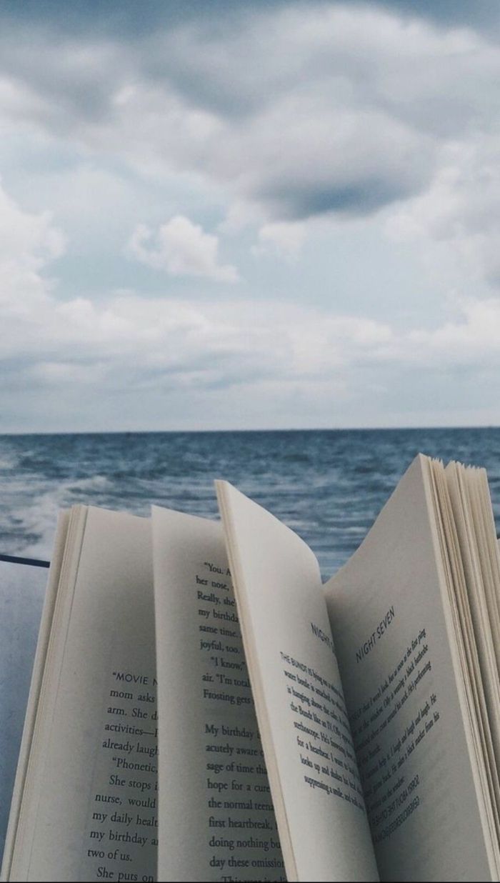 Buch, Offene Seiten, Ozean, Bewölkter Himmel, Hochformat, Hintergrundbild fürs Smartphone