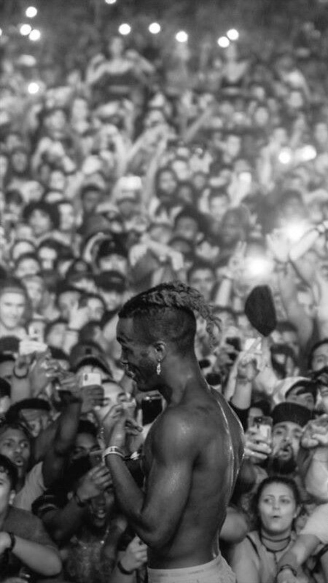 XXXTentacion, Publikum, Konzert, Schwarz-Weiß, Oberkörperfrei, Full HD, iPhone-Hintergrundbild