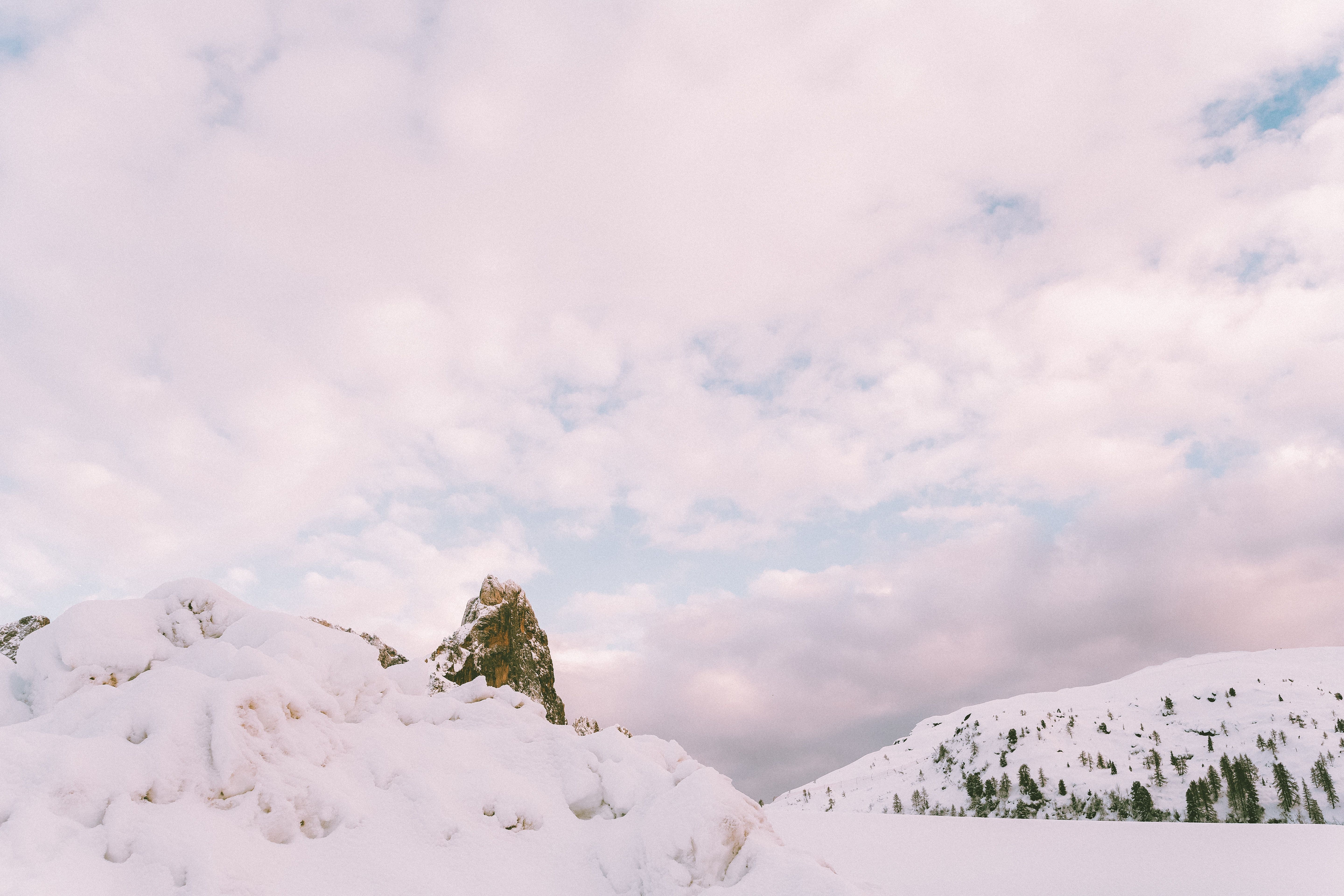 Schnee, Felsen, Winter, Wolken, Rosa Himmel, 5K, Desktop-Hintergrund für Windows