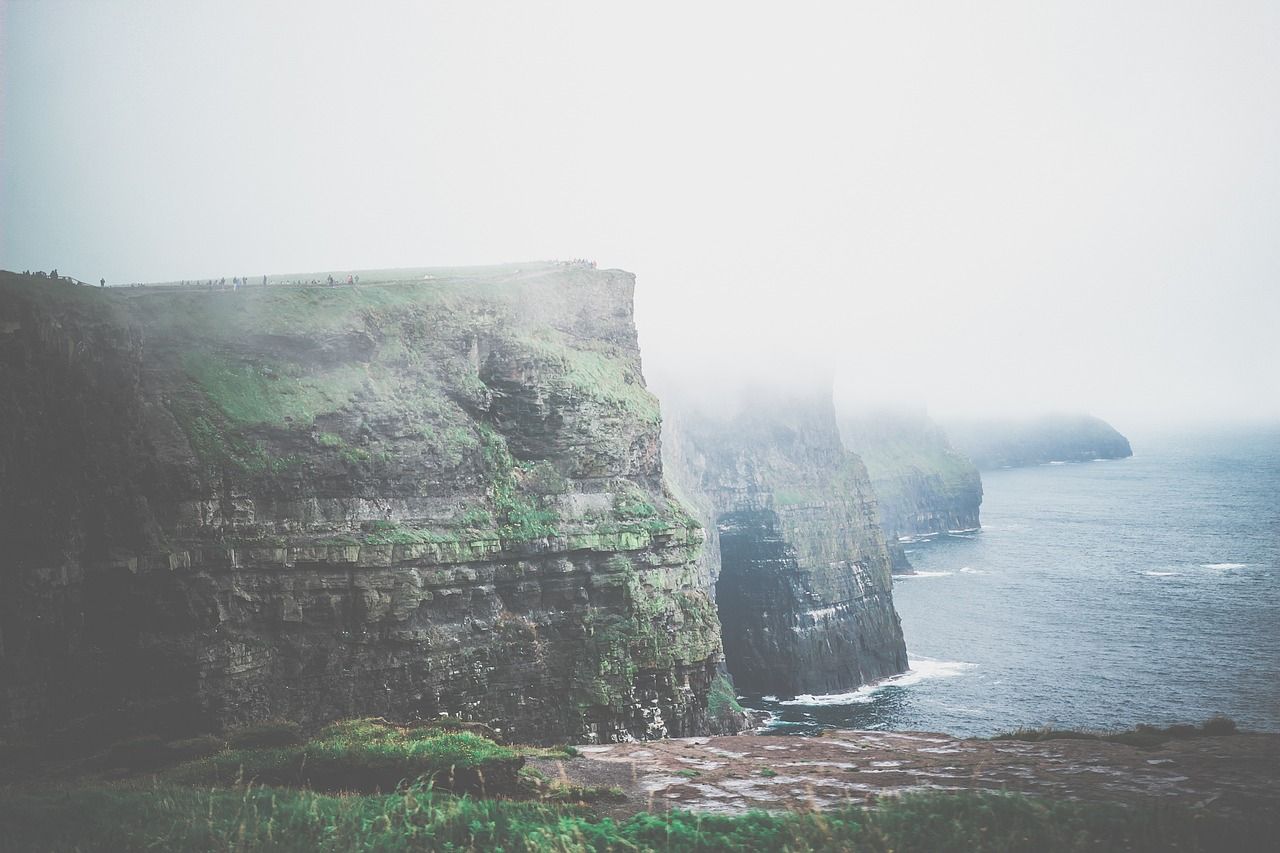 Cliffs of Moher, Irland, Klippen, Nebel, Steilküste, HD, Hintergrundbild für den PC