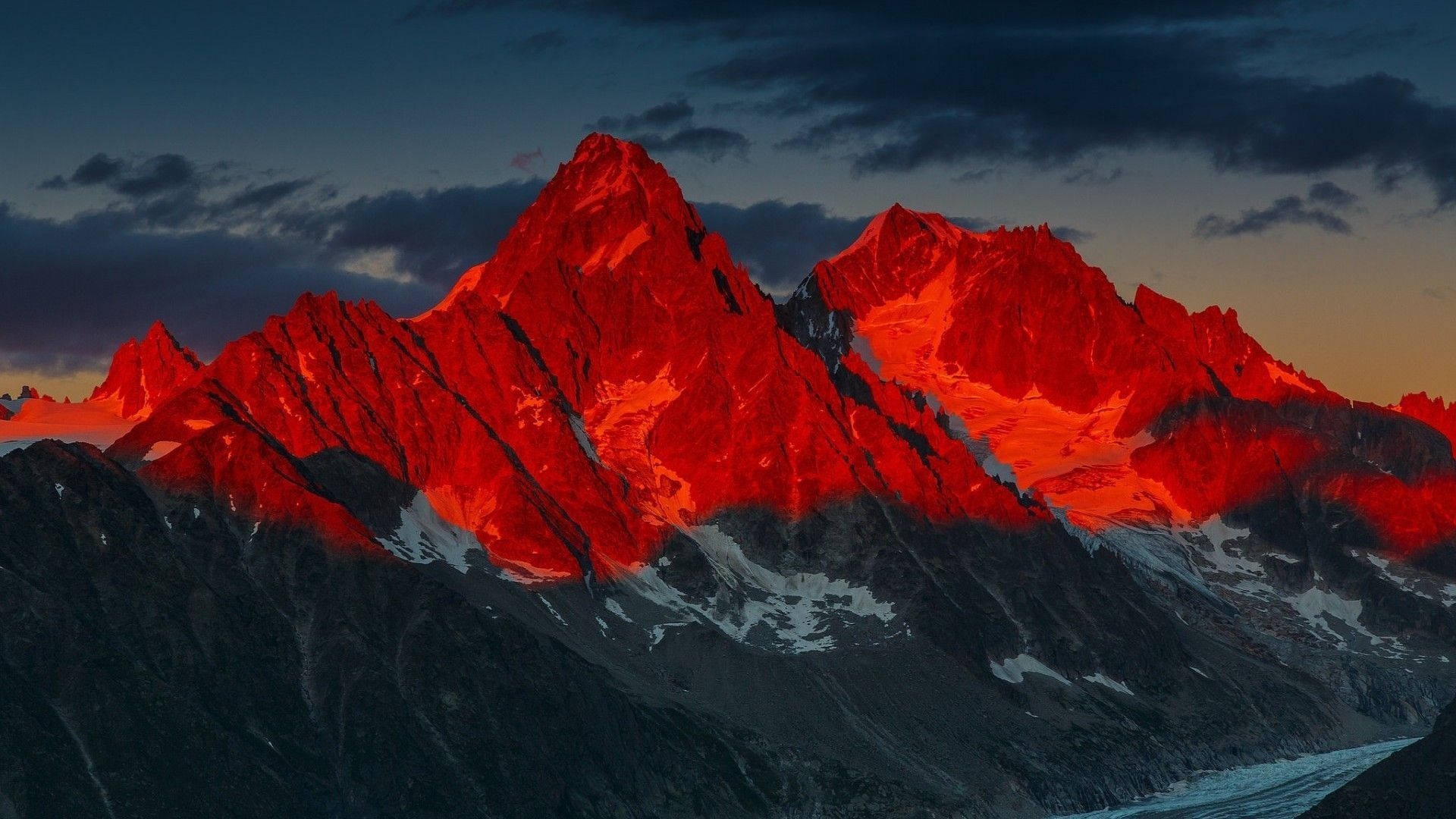 Alpenglühen, Felsgipfel, Roter Berg, Dunkle Wolken, Dramatisch, Full HD, Windows-Hintergrundbild