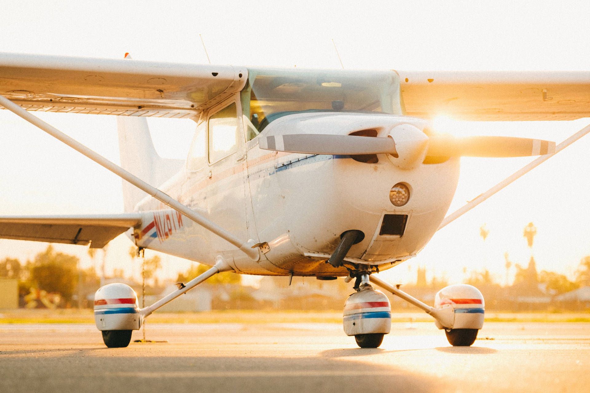 Cessna 152, Cessna, Gegenlicht, Sonnenuntergang, Frontansicht, Full-HD-Hintergrundbild für PC