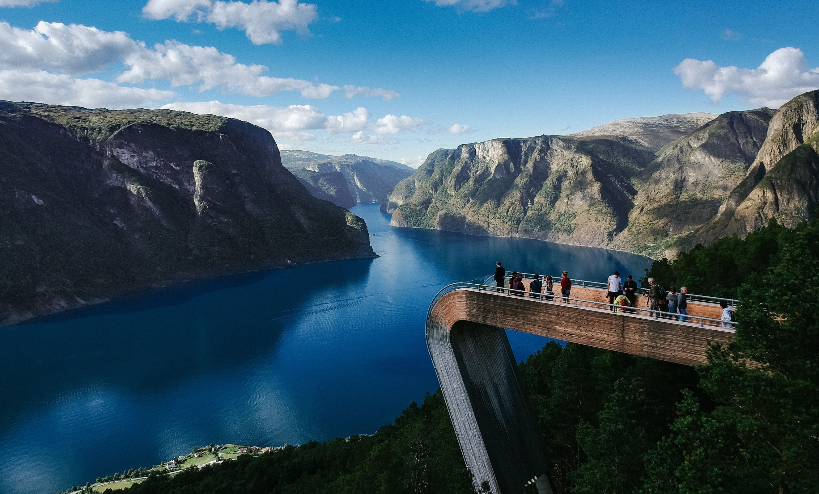 Stegastein, Aurlandsfjord, Norwegen, Aussichtsplattform, Fjord, 2K, Laptop-Hintergrundbild