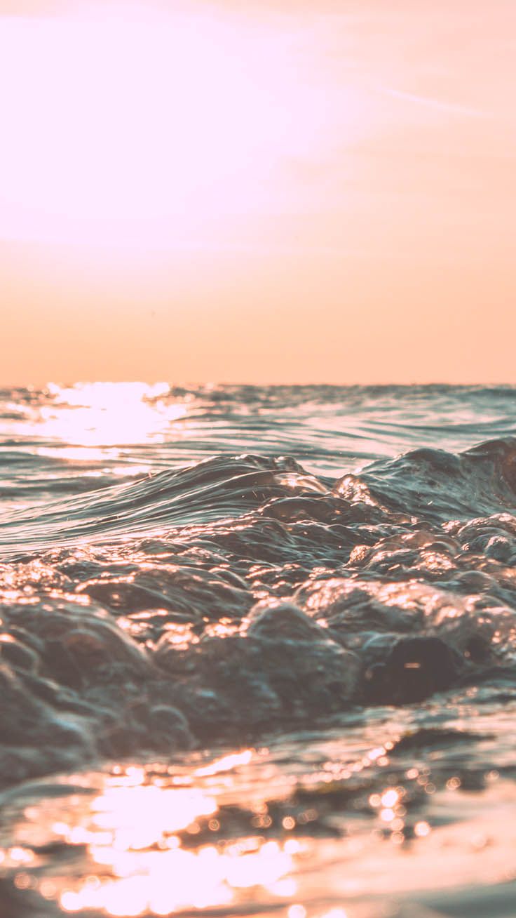 Meer, Wellen, Sonnenuntergang, Rosa Himmel, Glitzerndes Wasser, iPhone 17 Pro Max, Hintergrundbild