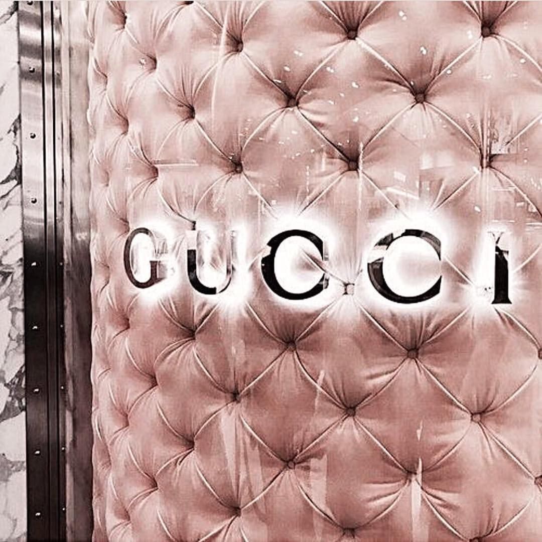 Gucci, Leuchtschrift, Chesterfield, Polster, Luxus, Hintergrundbild für iPad und Tablet