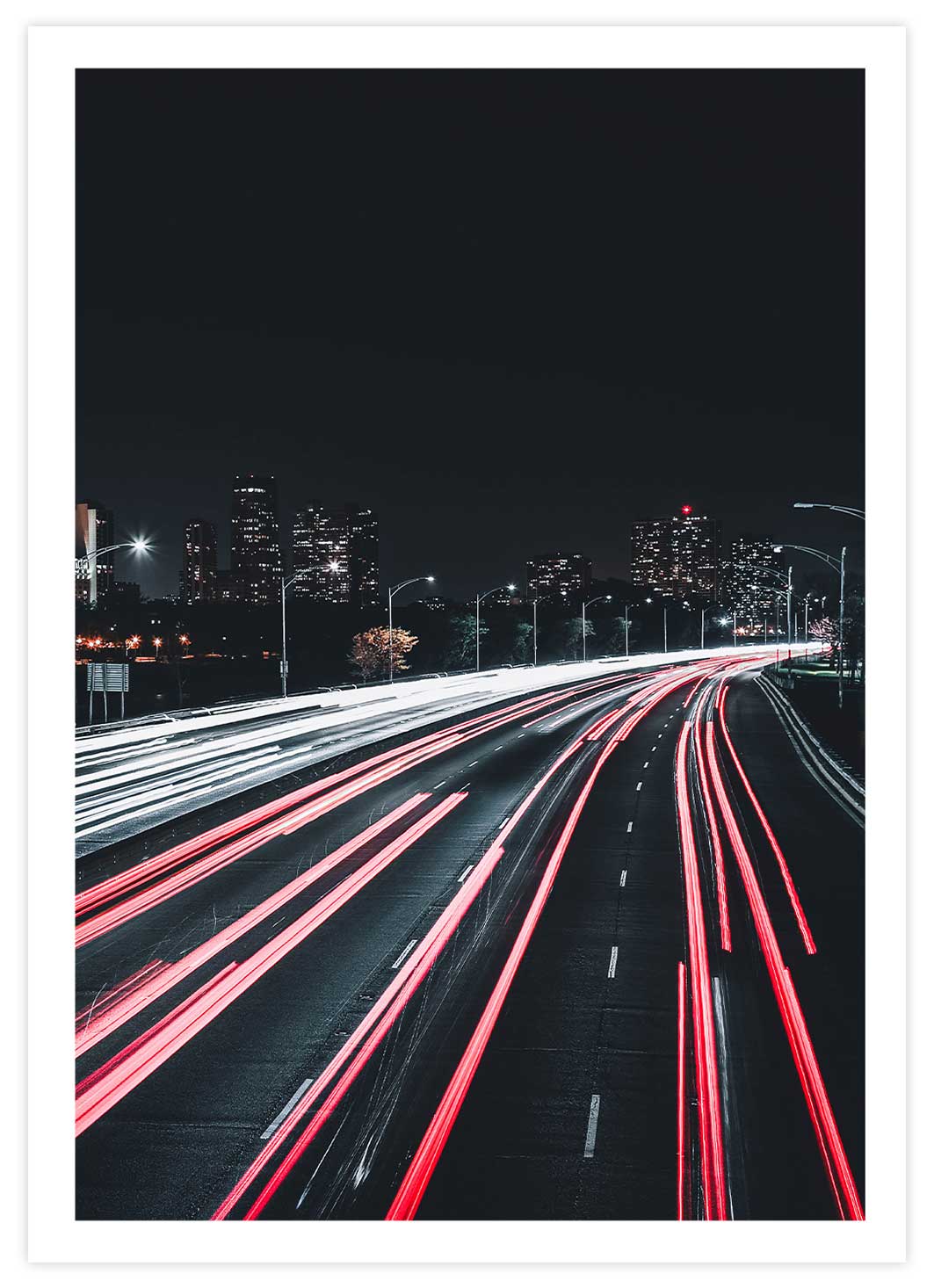 Lichtspuren, Autobahn, Nacht, Langzeitbelichtung, Skyline, Hintergrundbild fürs iPad