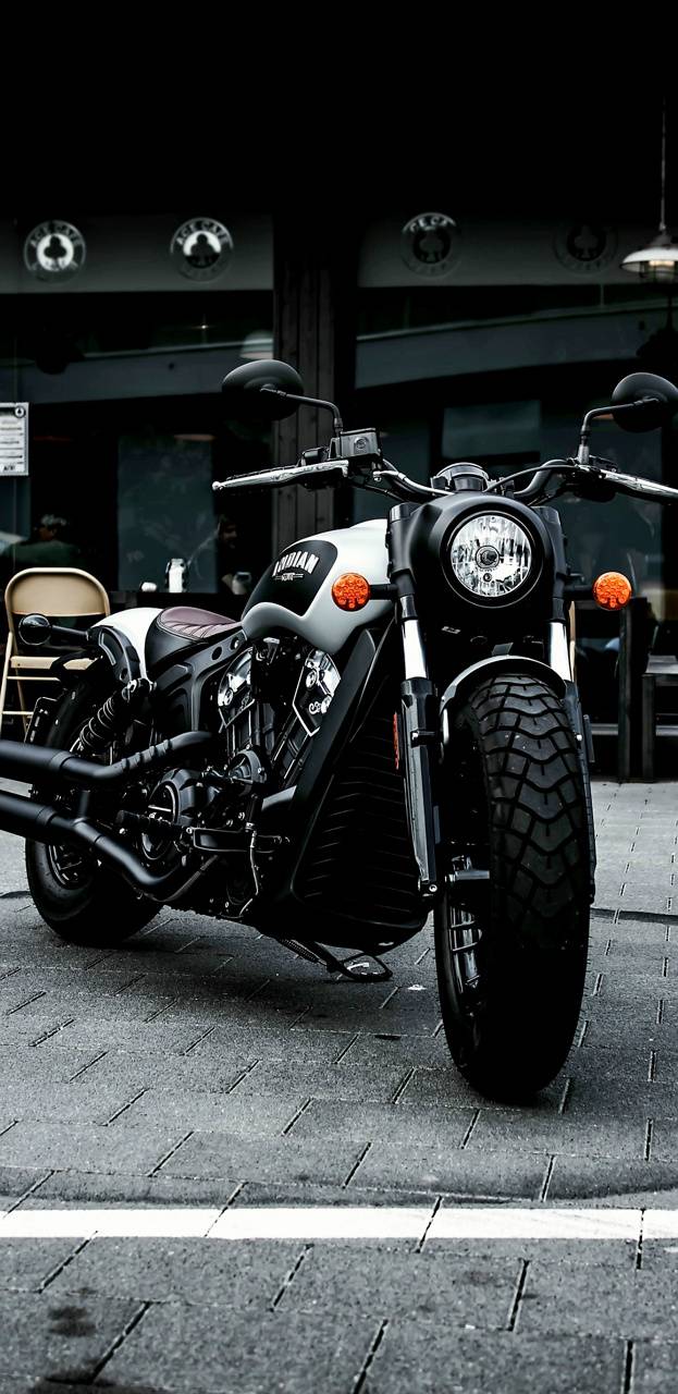 Bobber, Motorrad, Parkhaus, Schwarz, Chrom, Hochformat, Hintergrundbild fürs Smartphone