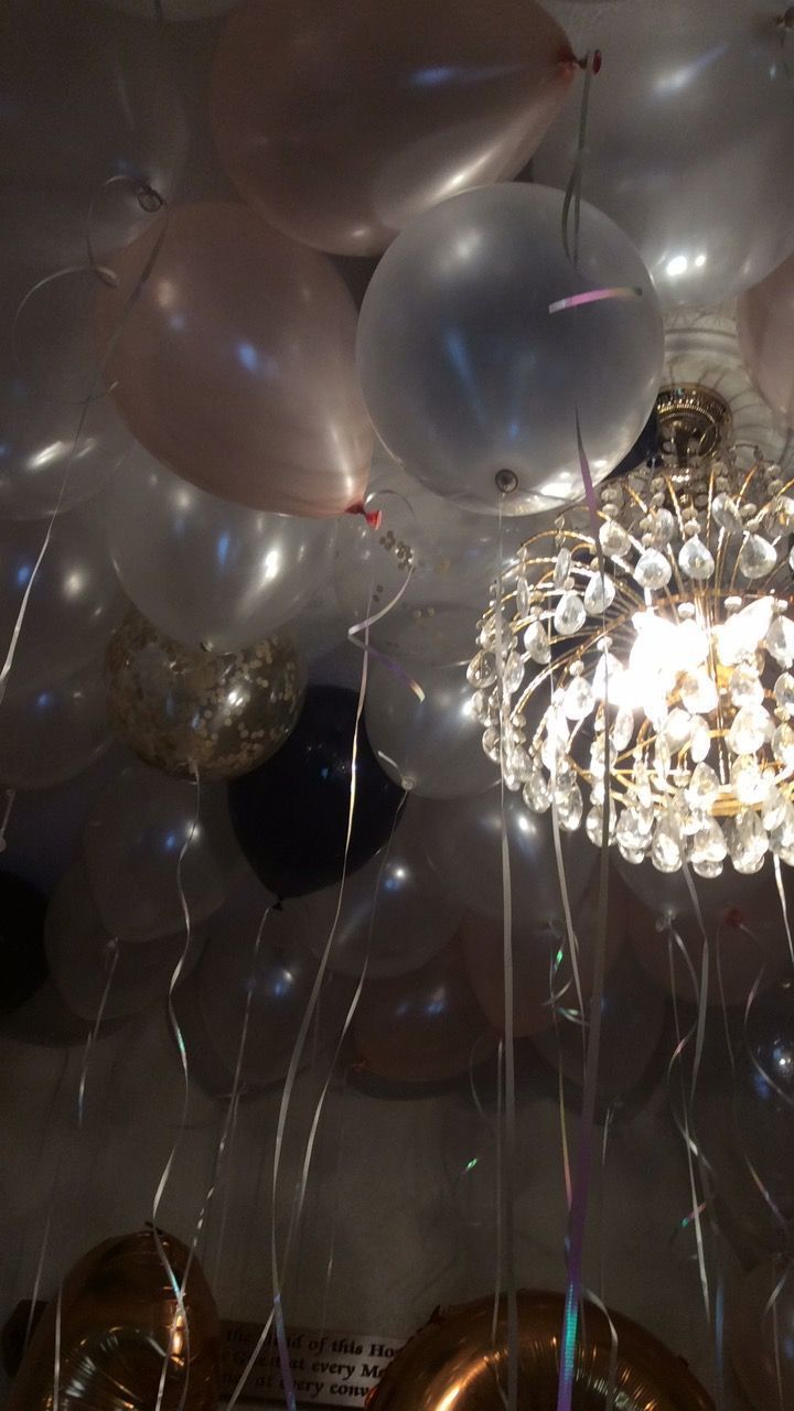 Luftballons, Kronleuchter, Party, Dunkel, Silber, HD, Handy-Hintergrund im Hochformat
