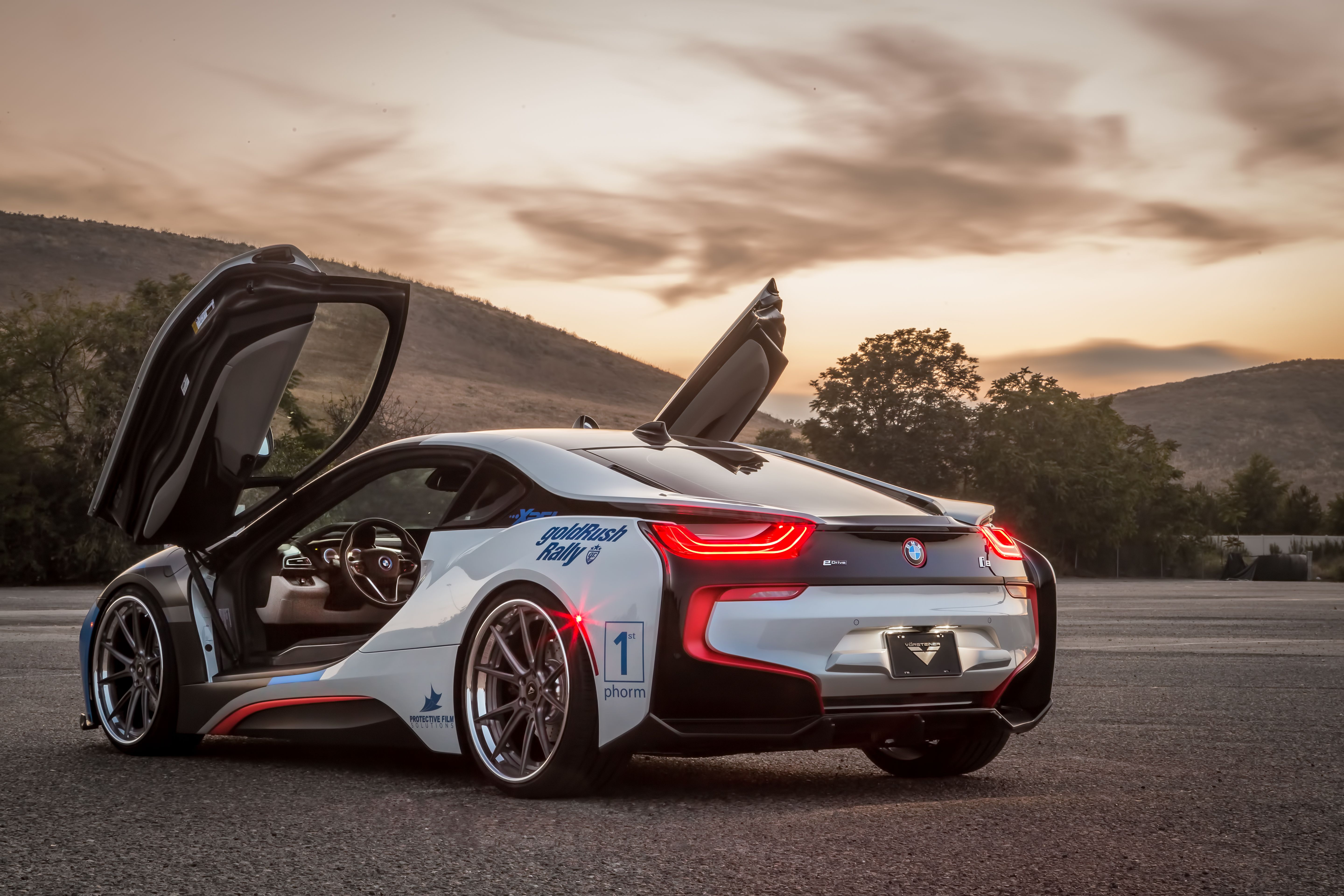 BMW i8, Flügeltüren, Rennlackierung, Abendhimmel, Heckansicht, 5K, PC-Hintergrundbild