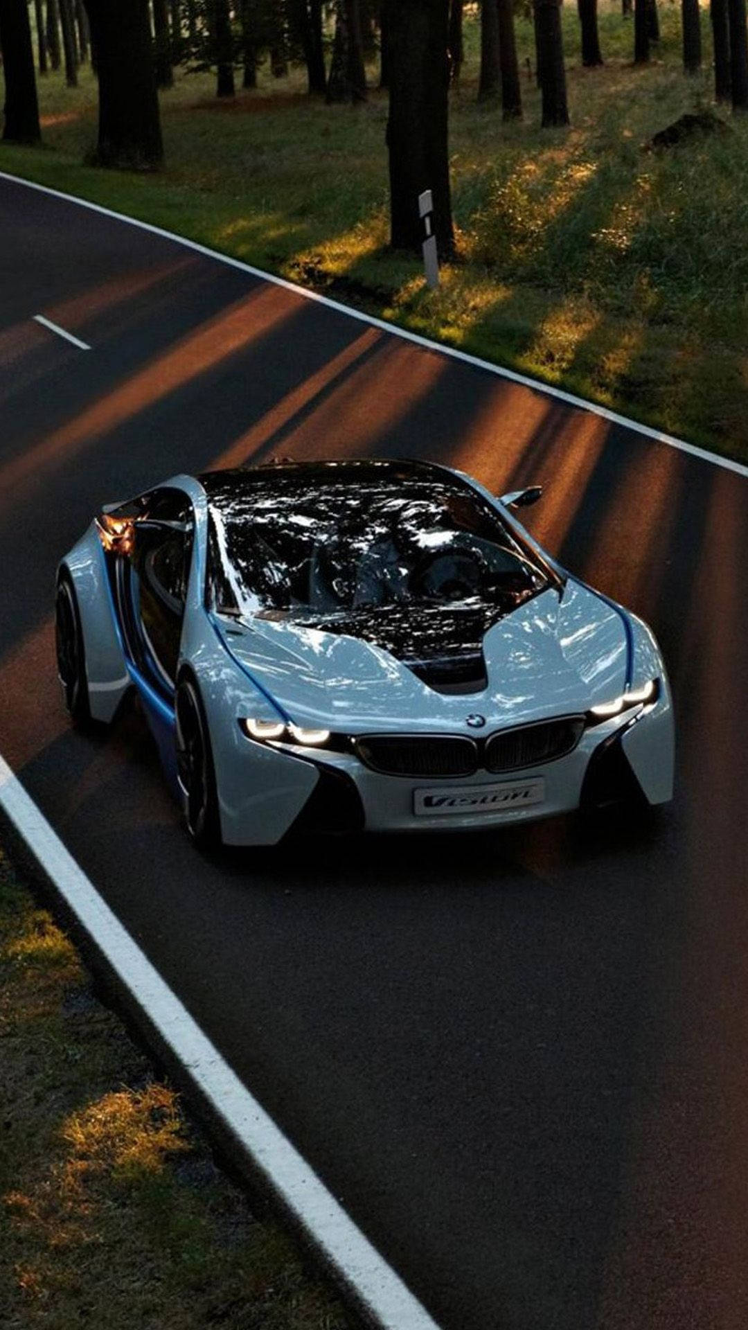 BMW i8, Draufsicht, Straße, Bäume, Silbernes Auto, Full HD, Sperrbildschirm fürs iPhone