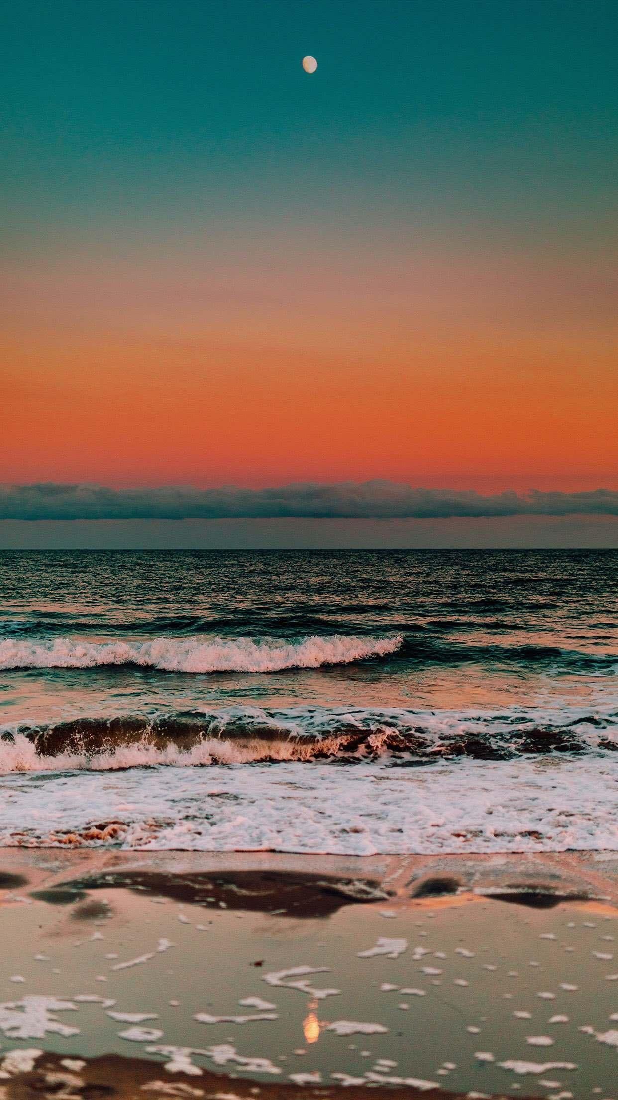 Meer, Strand, Sonnenuntergang, Orange Himmel, Wellen, Full HD, Handy-Hintergrund im Hochformat