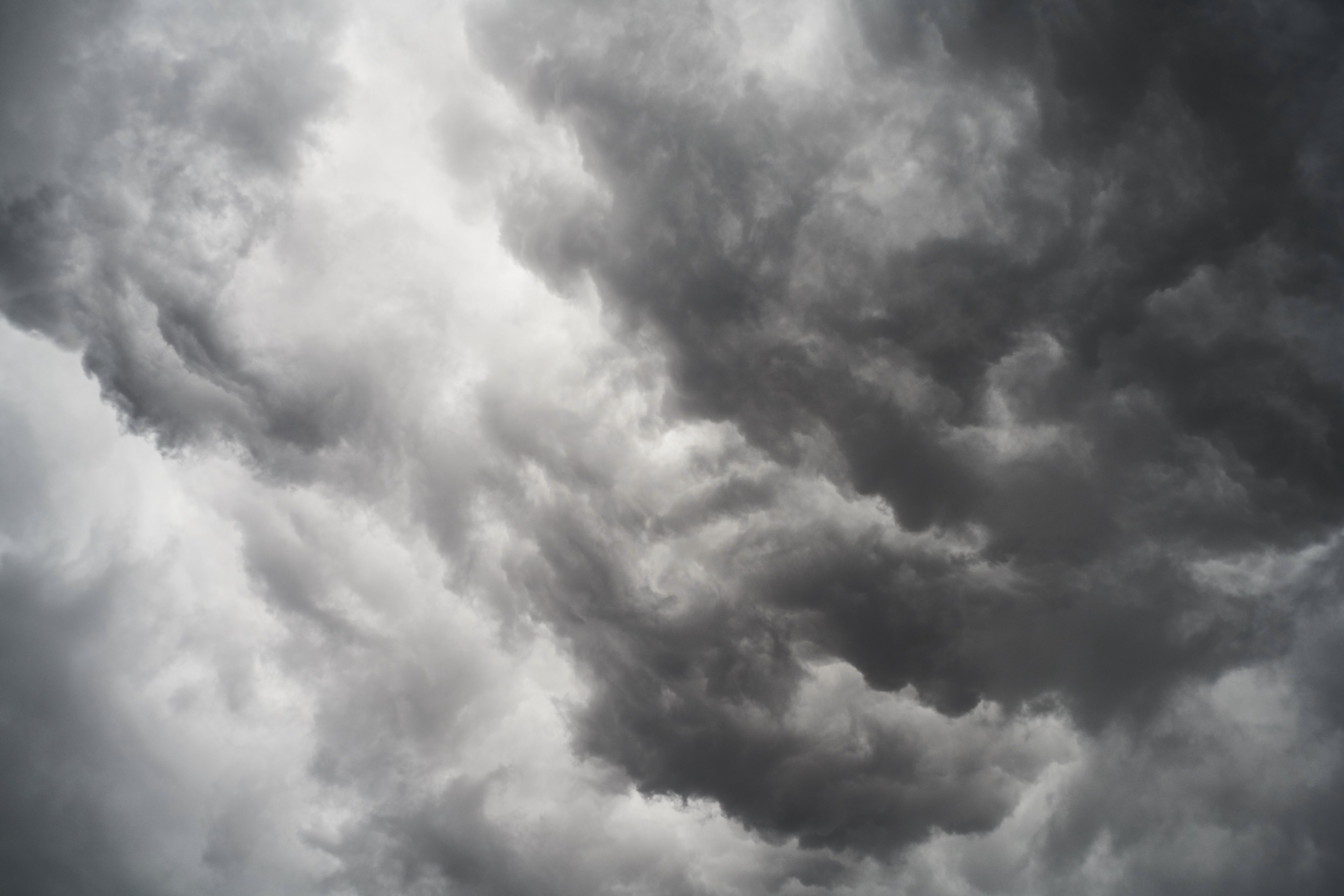 Gewitterwolken, Wolken, Grauer Himmel, Dramatisch, Sturm, 5K, PC-Hintergrundbild