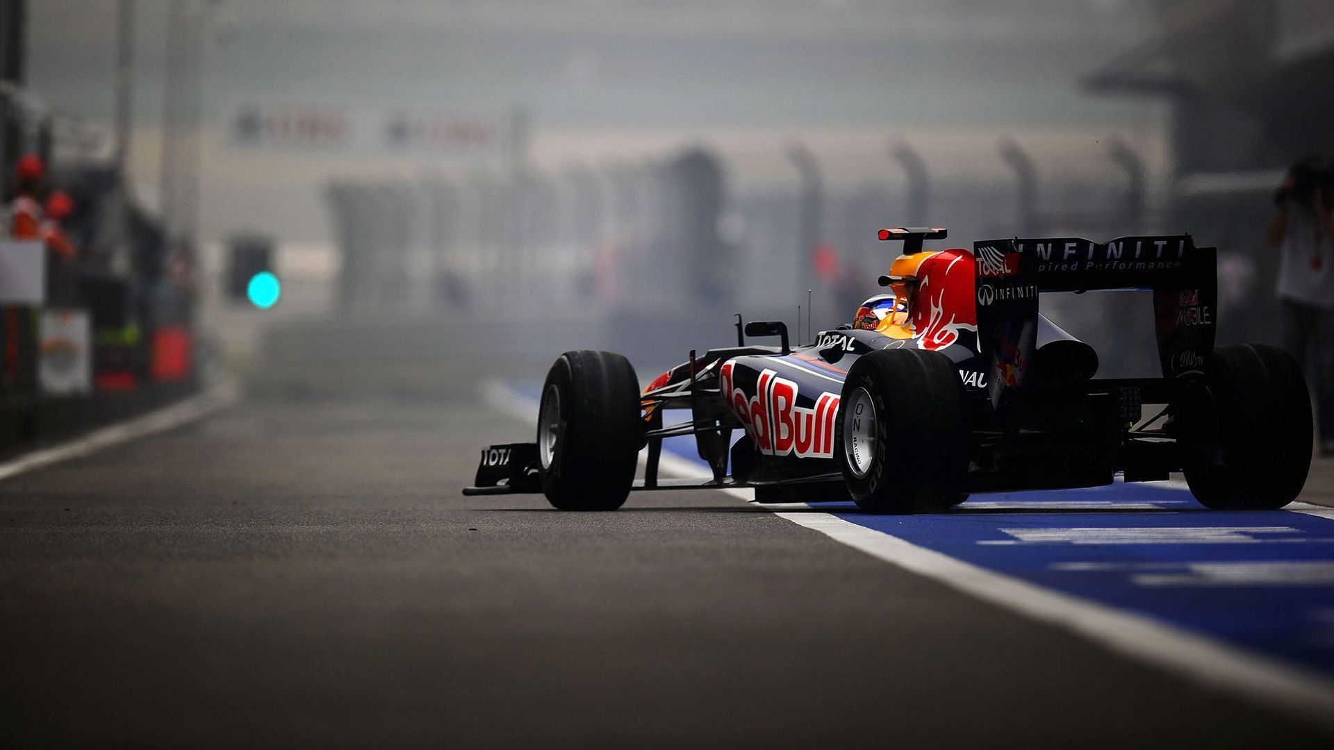 Red Bull Racing, Boxengasse, Ampel, Unschärfe, Rennwagen, Full HD, Laptop-Hintergrundbild