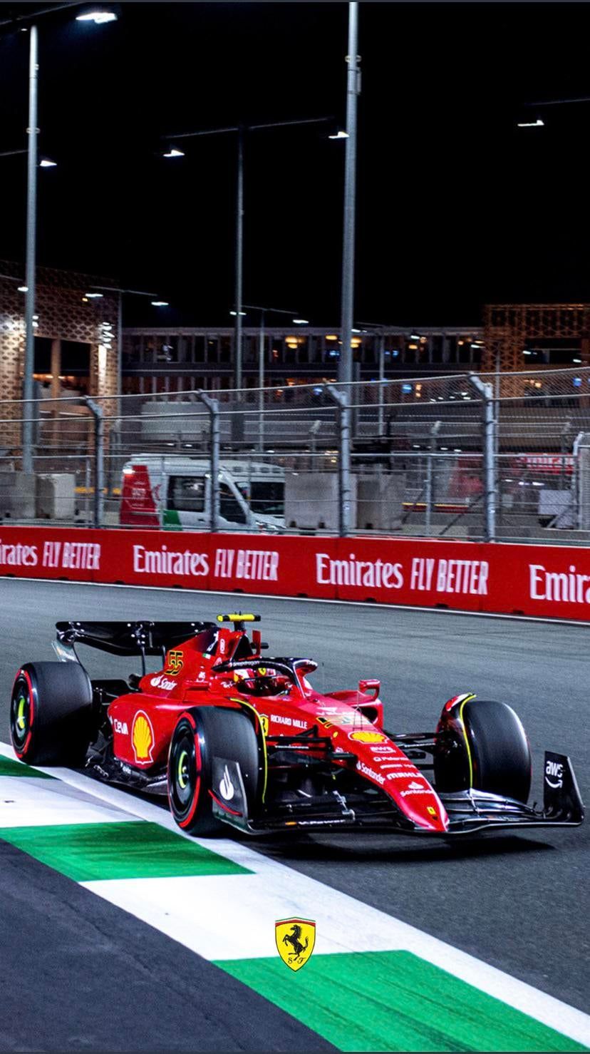 Scuderia Ferrari, Formel-1-Wagen, Nachtrennen, Rennstrecke, Flutlicht, HD, iPhone-Hintergrundbild