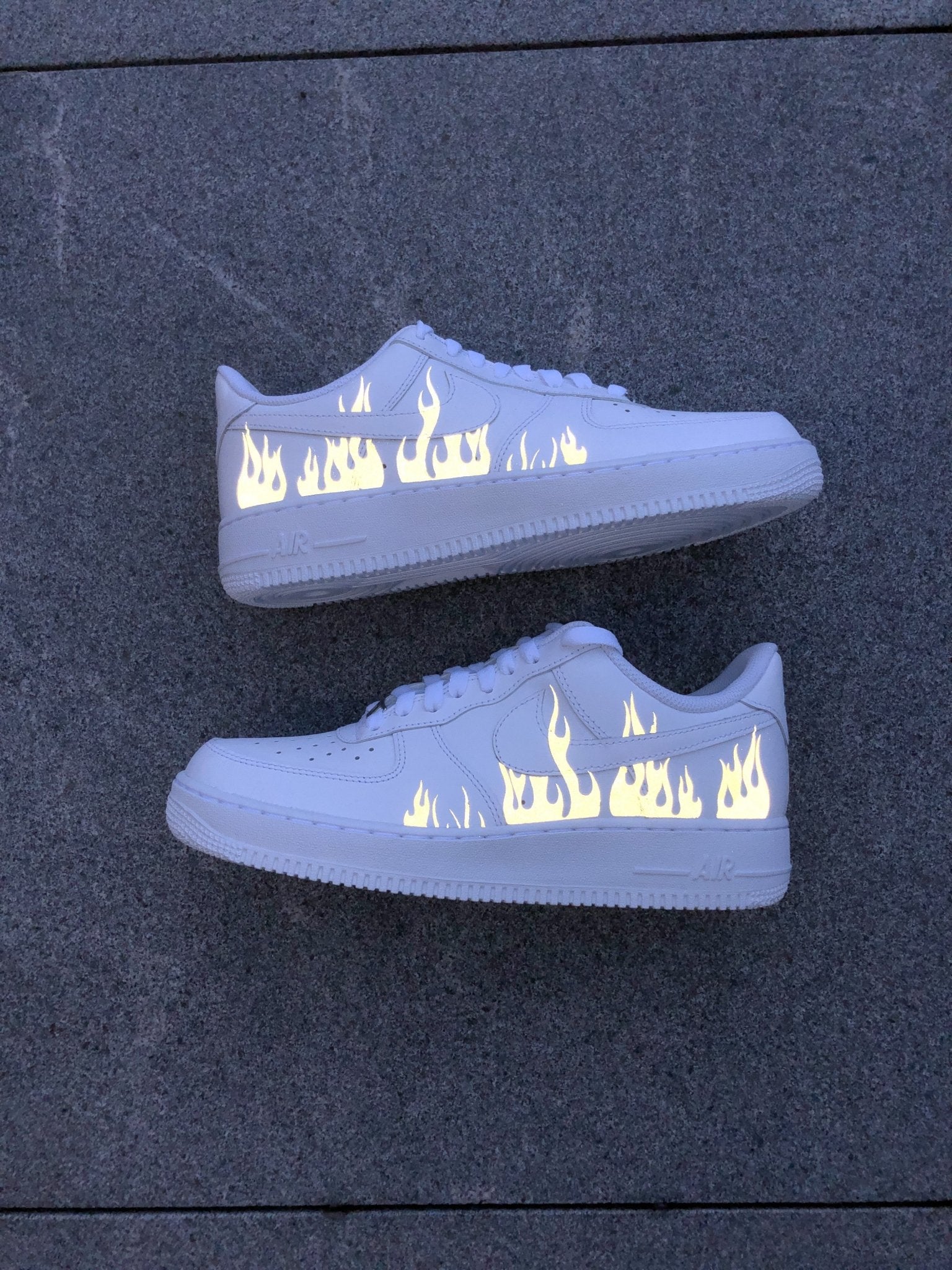 Nike Air Force 1, Sneaker, Flammen, Reflektierend, Dunkelgrau, Hintergrundbild fürs iPad