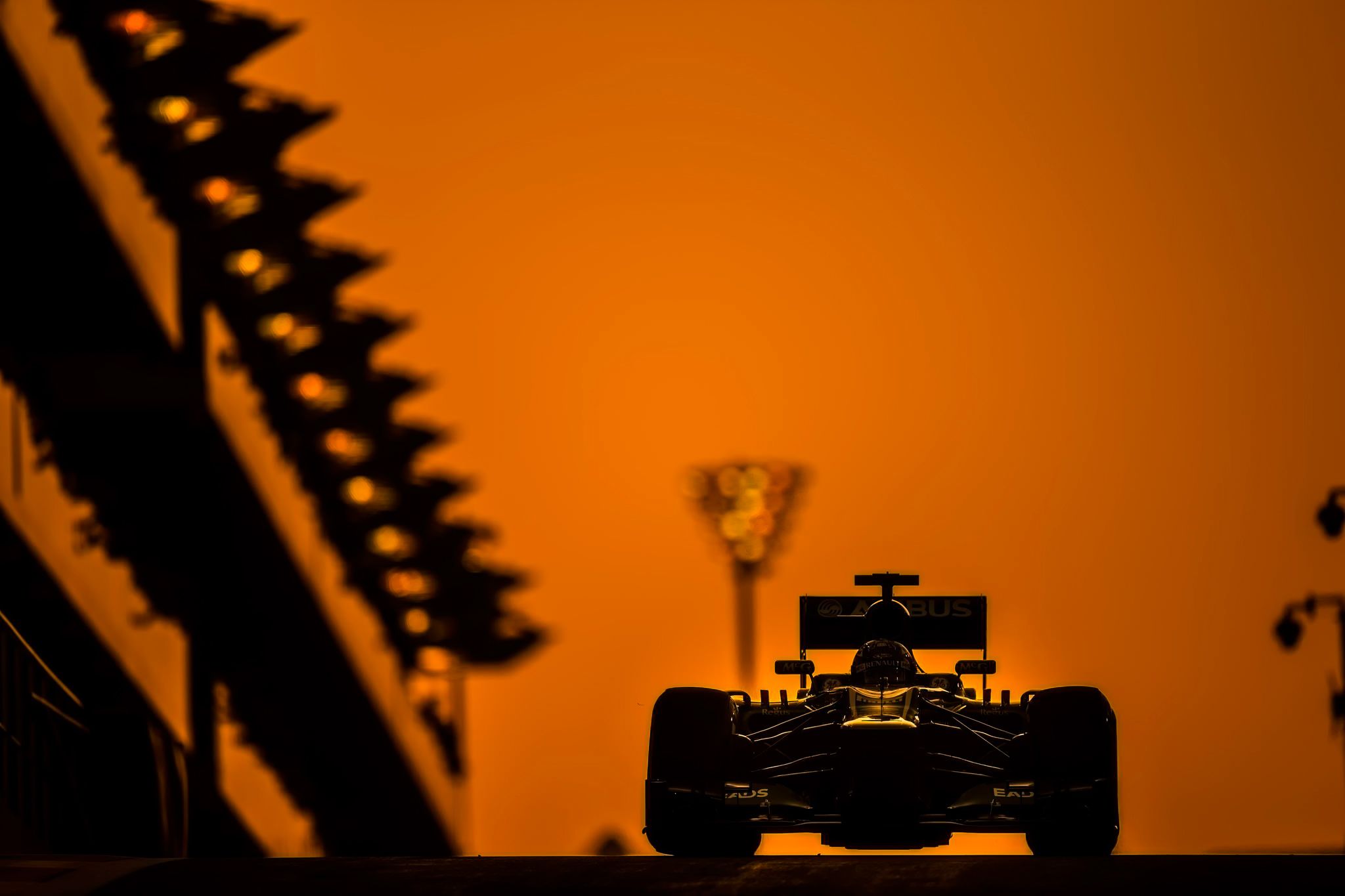 Formel-1-Wagen, Silhouette, Oranger Himmel, Sonnenuntergang, Minimalistisch, Full-HD-Hintergrund