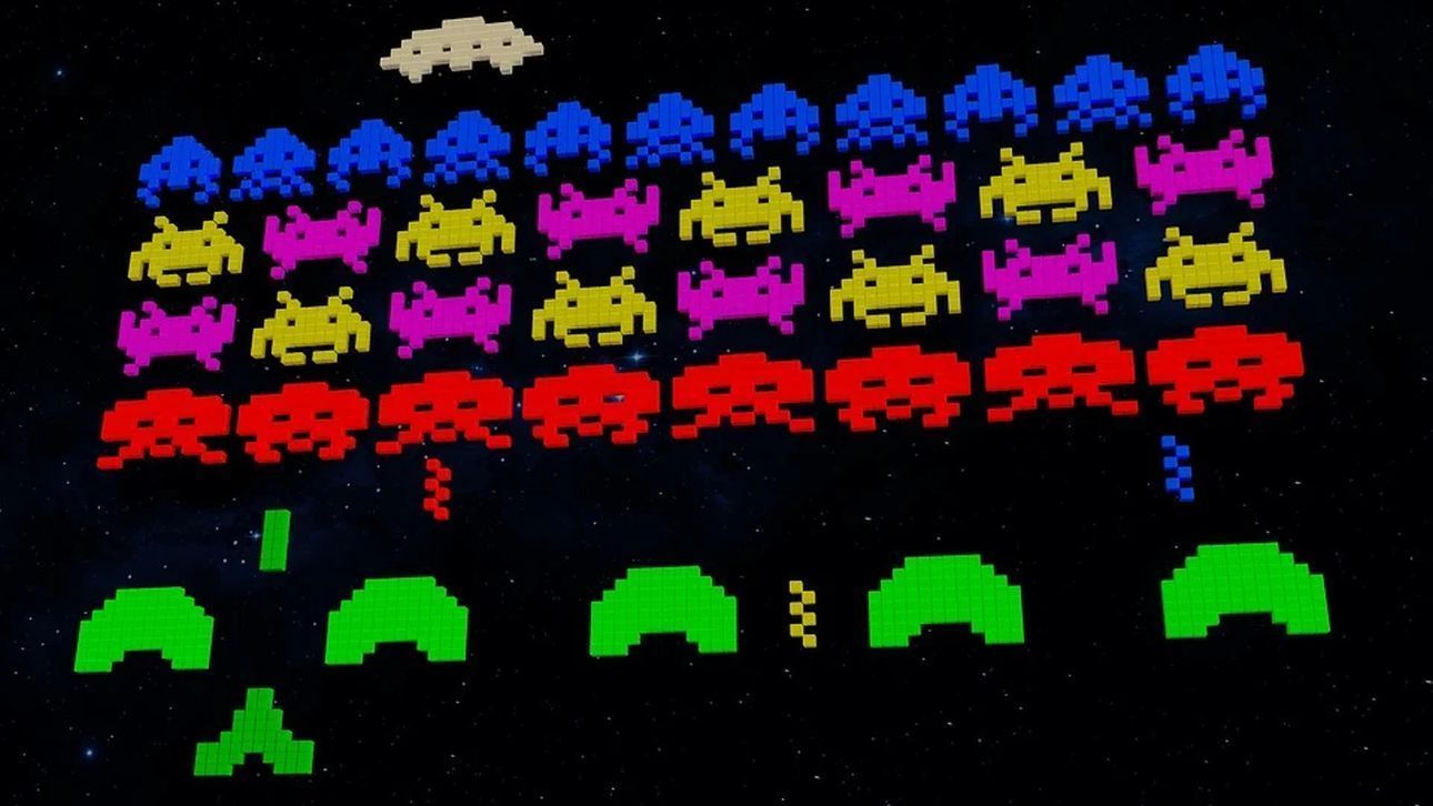 Space Invaders, Pixel-Art, Retro-Game, Aliens, Schwarzer Hintergrund, HD Wallpaper