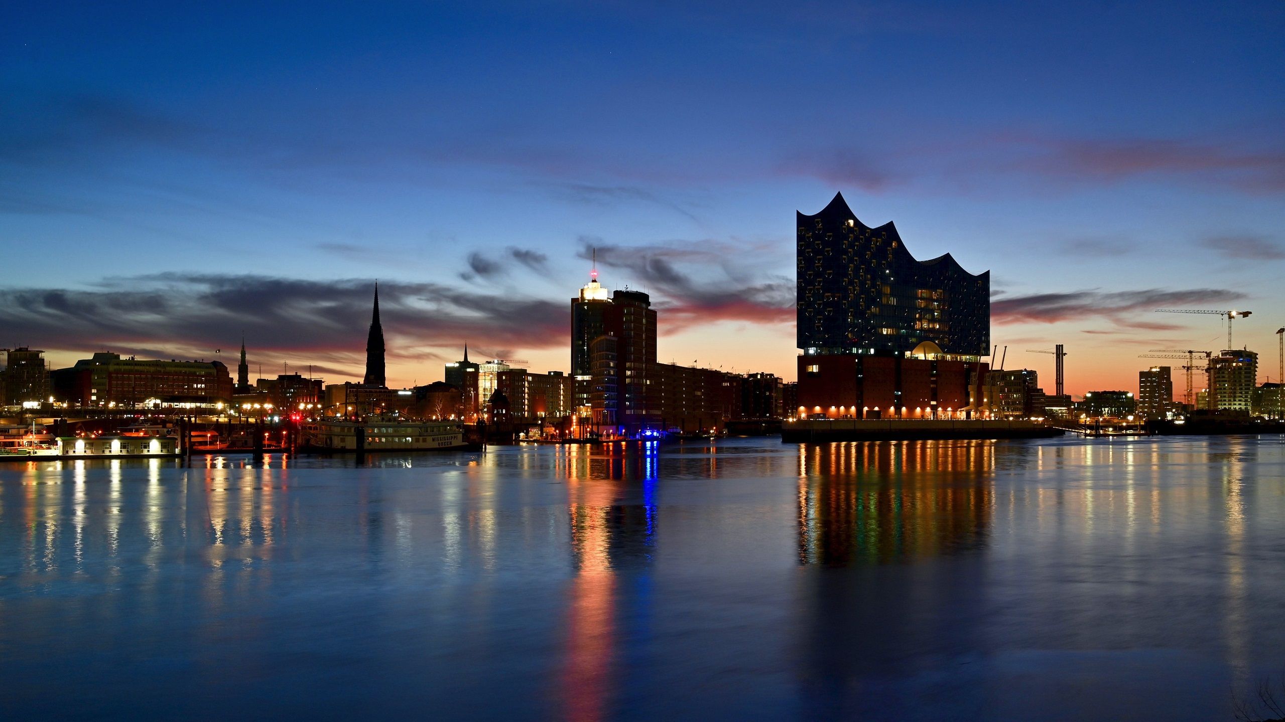 Elbphilharmonie, Hamburg, Elbe, Skyline, Blaue Stunde, 2K, Hintergrundbild für den PC