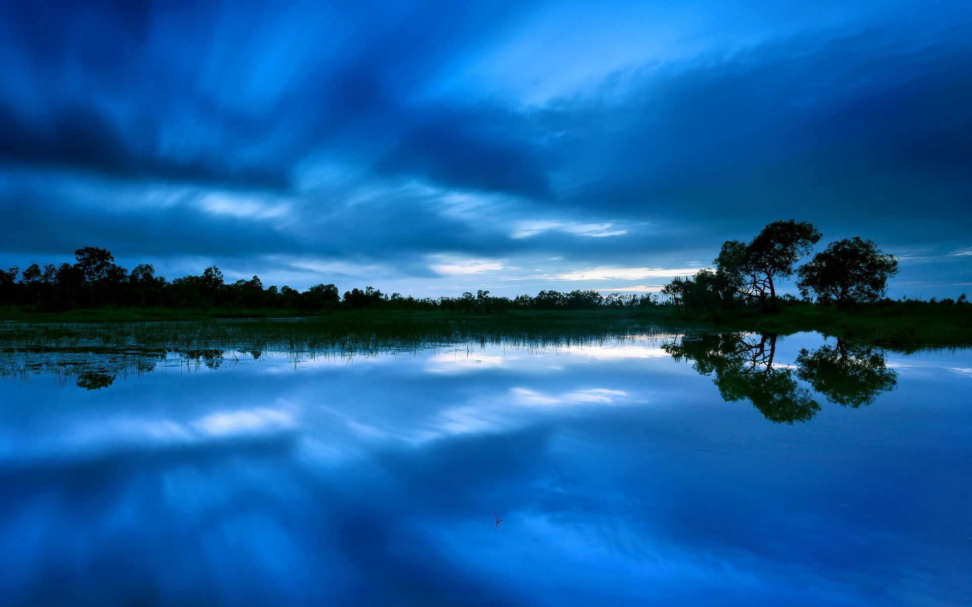 See, Spiegelung, Bäume, Blaue Stunde, Wolken, Full HD, Desktop-Hintergrund für Windows