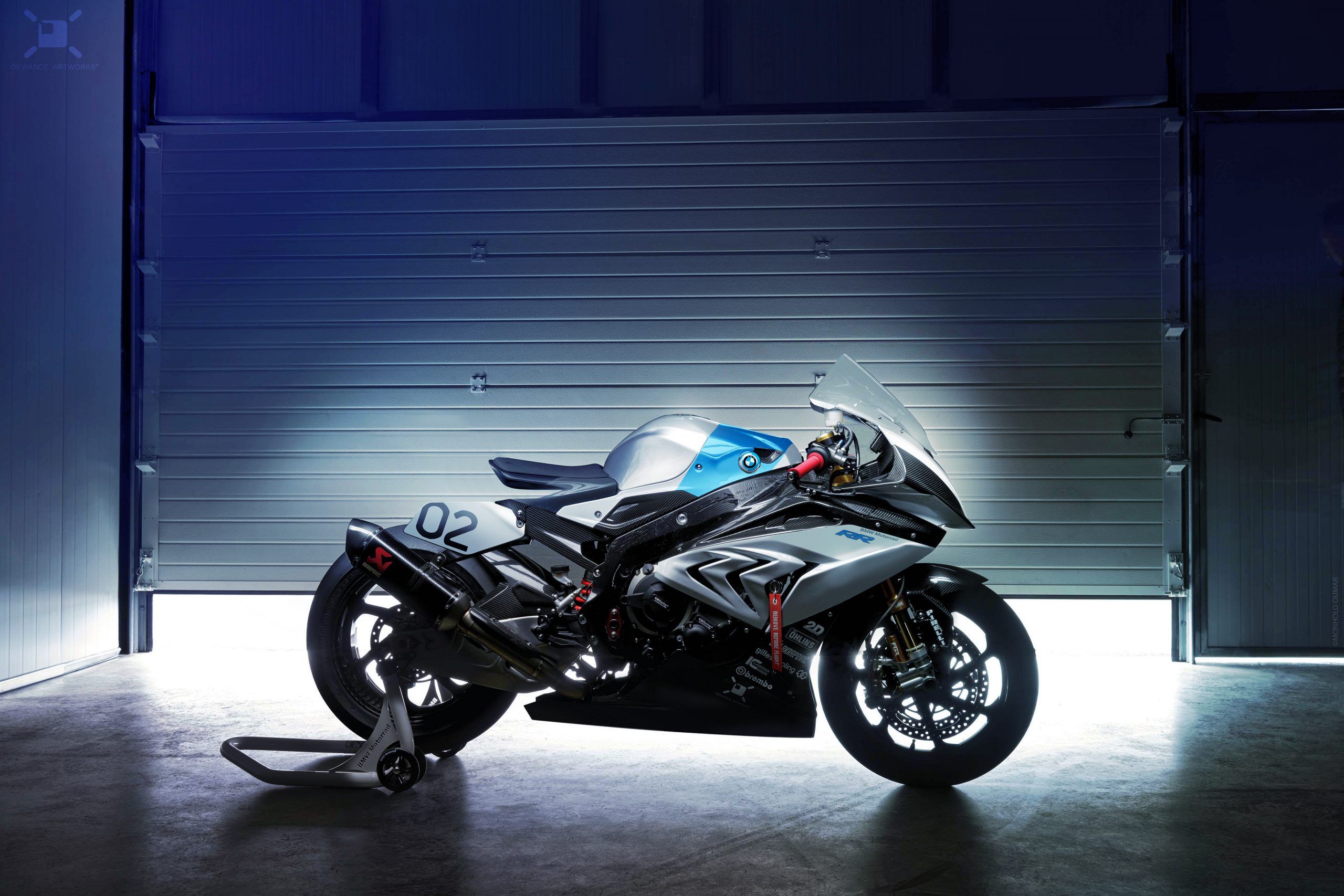 Superbike, Weiß, Garagentor, Gegenlicht, Blau, 2K, Hintergrund für den Desktop