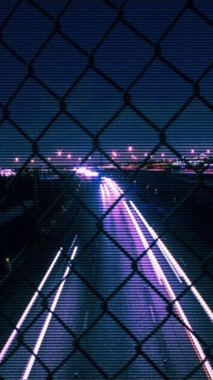 Maschendrahtzaun, Lichtspuren, Autobahn, Nacht, Langzeitbelichtung, HD, Handy-Hintergrund