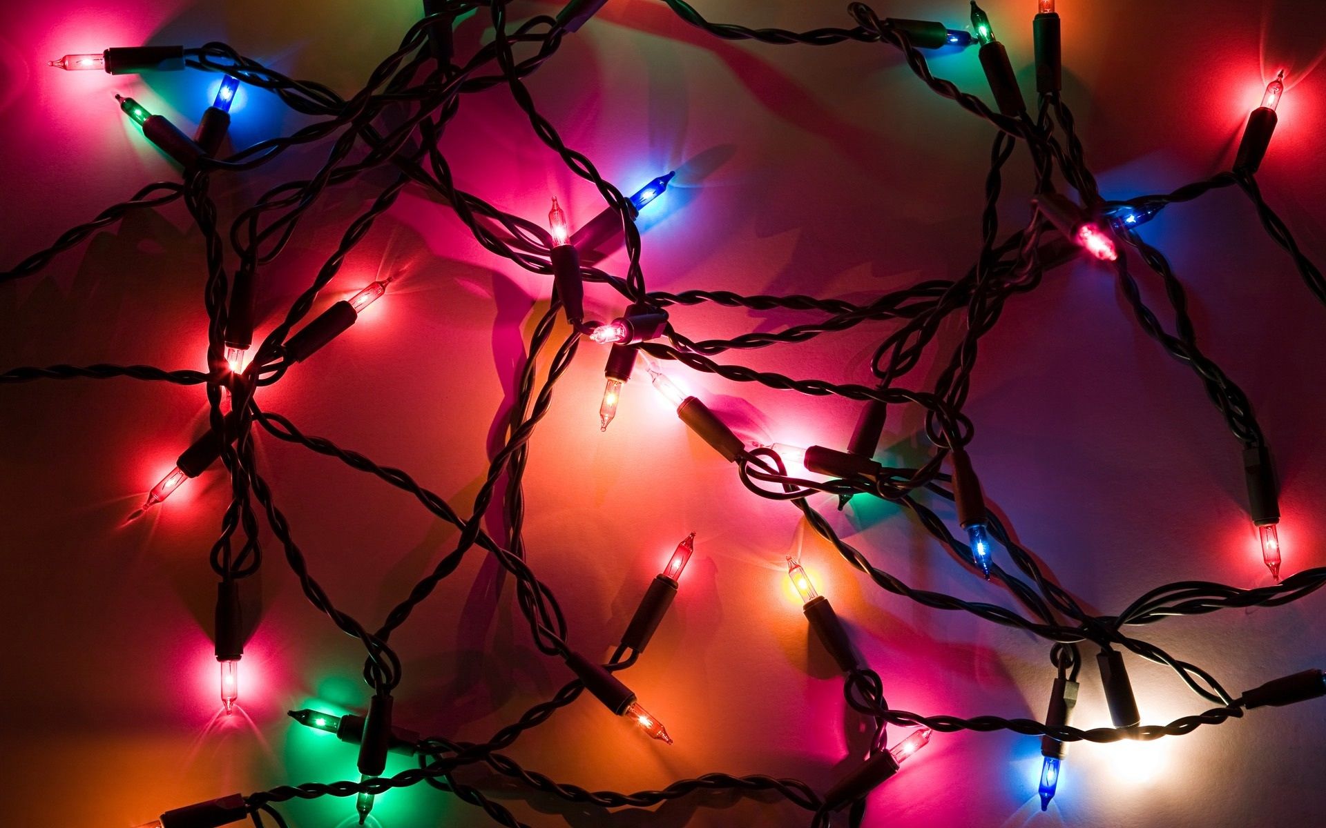 Lichterkette, Bunte Lichter, Weihnachtsbeleuchtung, Kabel, Rot, Full HD, Breitbild-Hintergrundbild