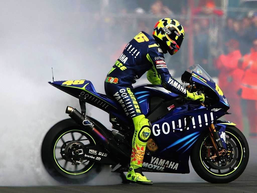 Valentino Rossi, Yamaha, Burnout, Rauch, Feier, Motorradrennen, Hintergrundbild fürs Tablet