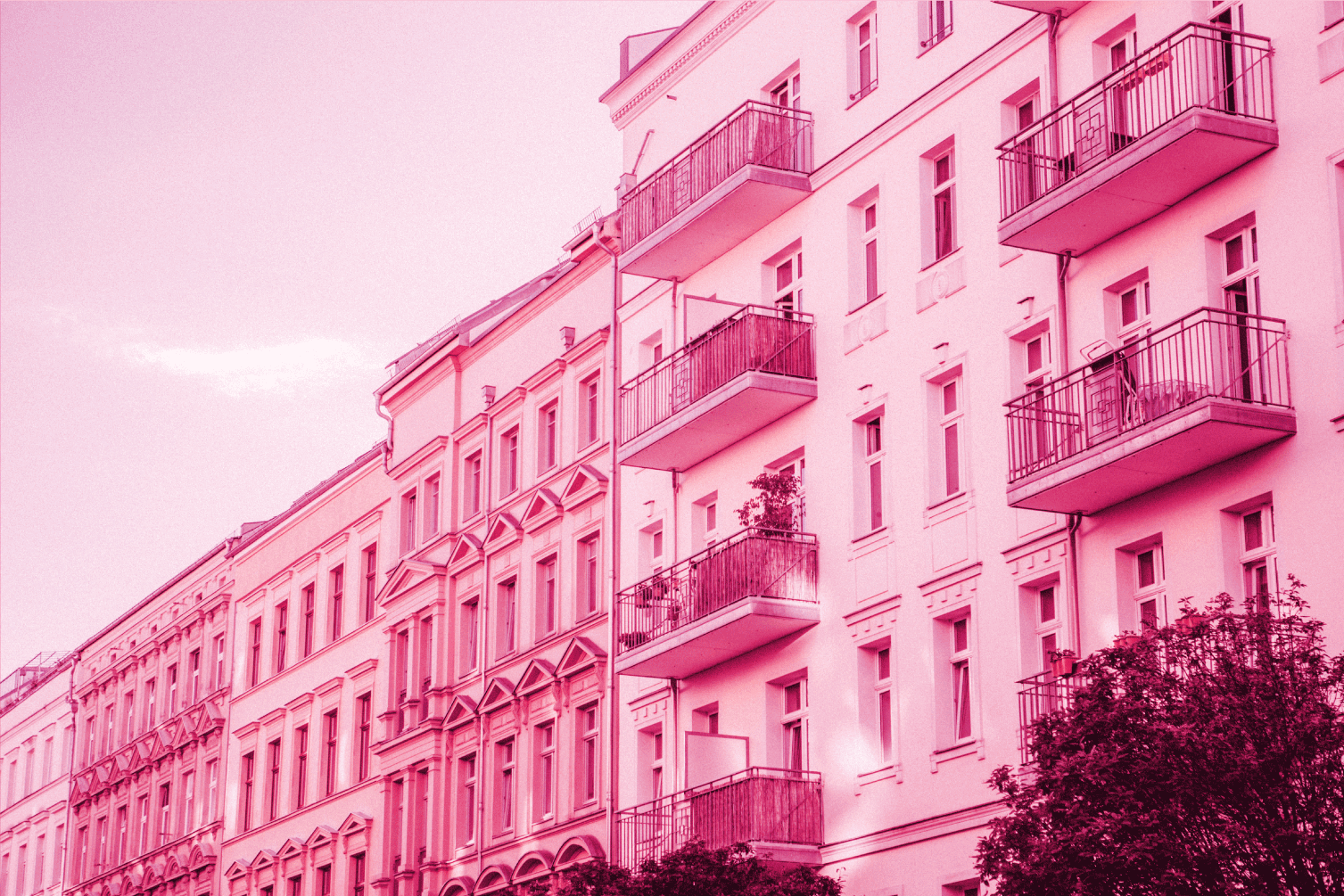 Altbau, Balkone, Häuserzeile, Rosa Filter, Froschperspektive, HD, Windows-Hintergrundbild
