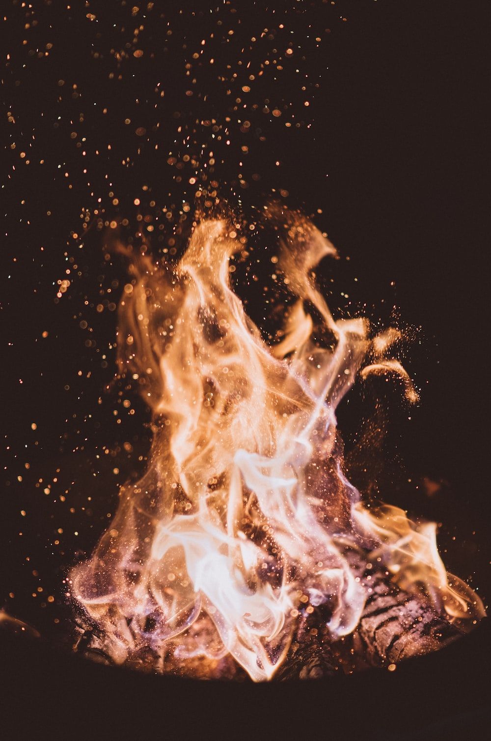 Flammen, Funken, Feuer, Dunkler Hintergrund, HD, Sperrbildschirm fürs iPhone