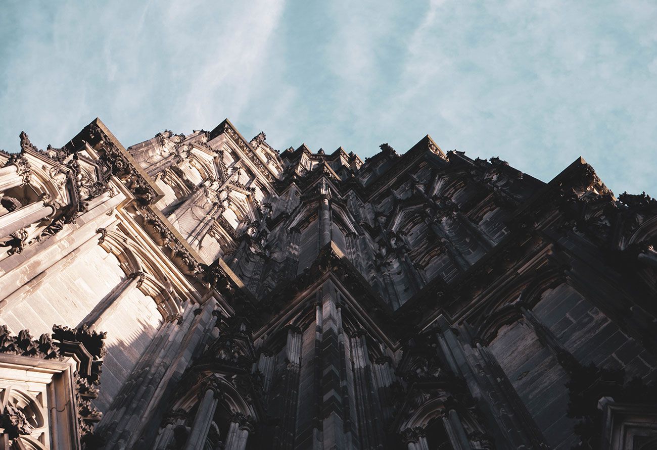 Kölner Dom, Gotische Fassade, Froschperspektive, Himmel, HD, Laptop-Hintergrundbild