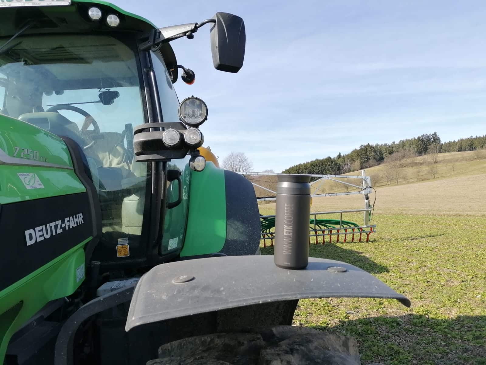 Deutz-Fahr, Traktor, Kabine, Nahaufnahme, Hügel, HD, Hintergrundbild fürs Tablet