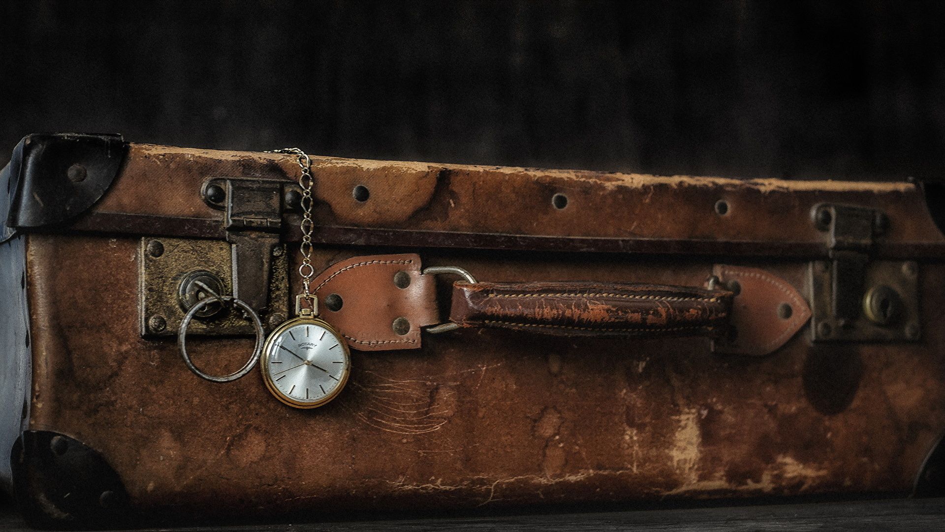 Lederkoffer, Taschenuhr, Vintage, Nahaufnahme, Dunkler Hintergrund, Full HD Wallpaper