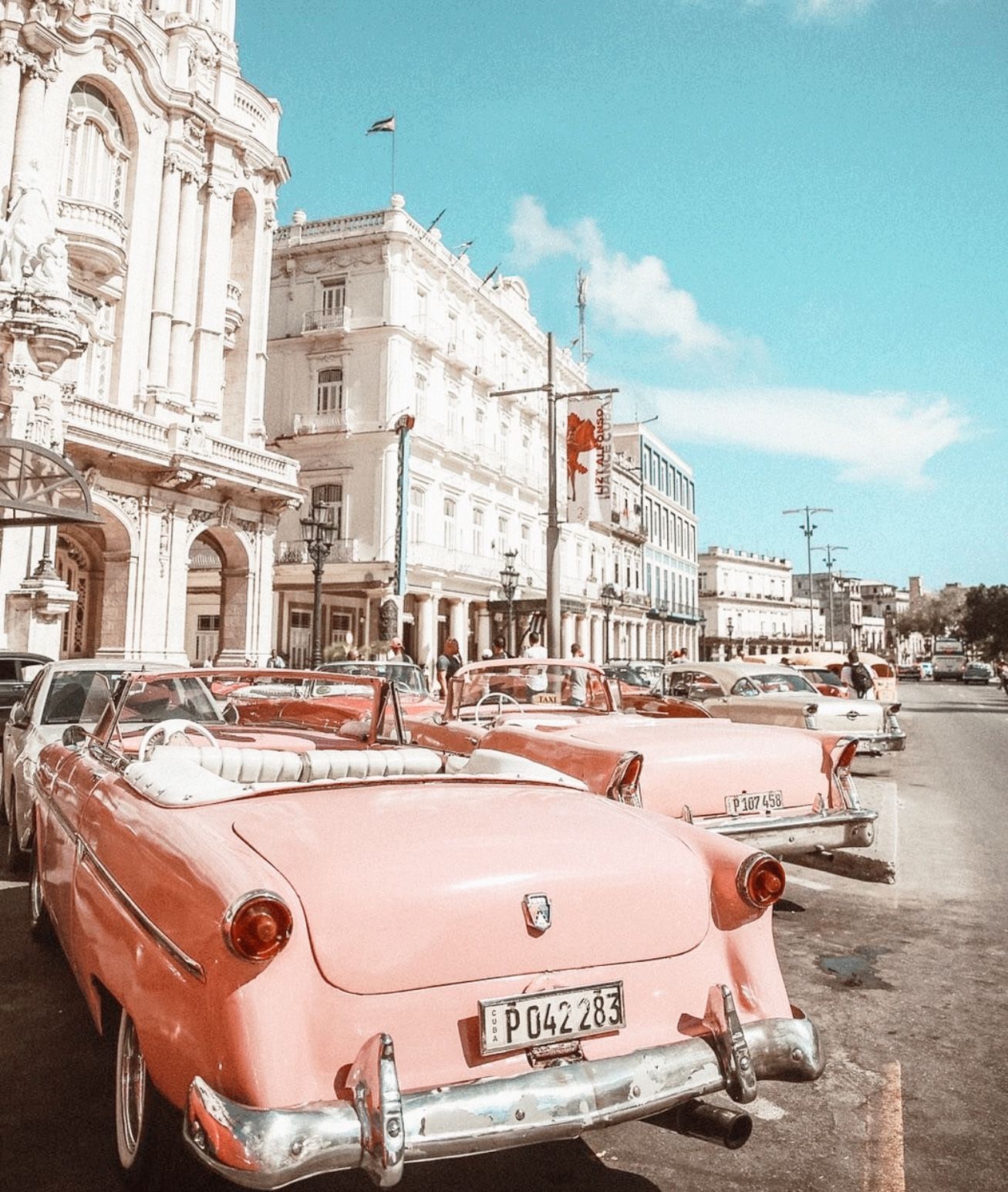 Havanna, Kuba, Oldtimer, Rosa Auto, Kolonialbauten, Full HD, Hintergrundbild fürs Tablet