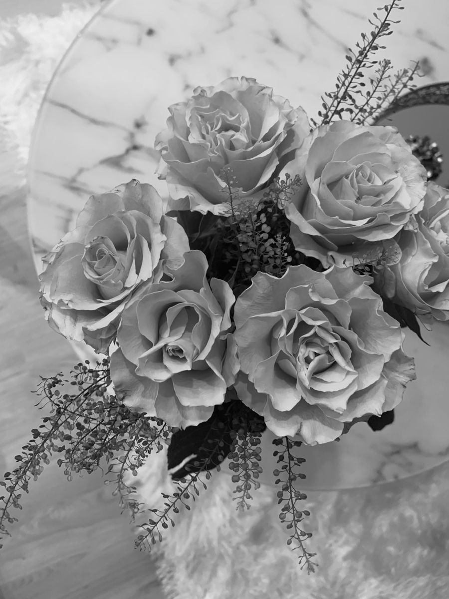 Rosen, Rosenstrauß, Graustufen, Blumenarrangement, Vintage, Hintergrundbild fürs iPad