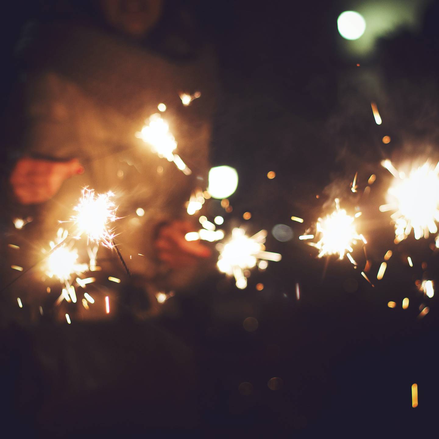 Funken, Bokeh, Party, Nacht, Warmes Licht, HD, iPad-Hintergrundbild