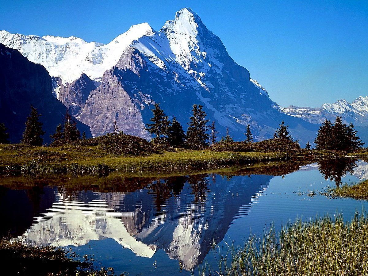 Eiger, Berner Oberland, Schweiz, Bergsee, Spiegelung, Schneegipfel, Hintergrundbild fürs Tablet