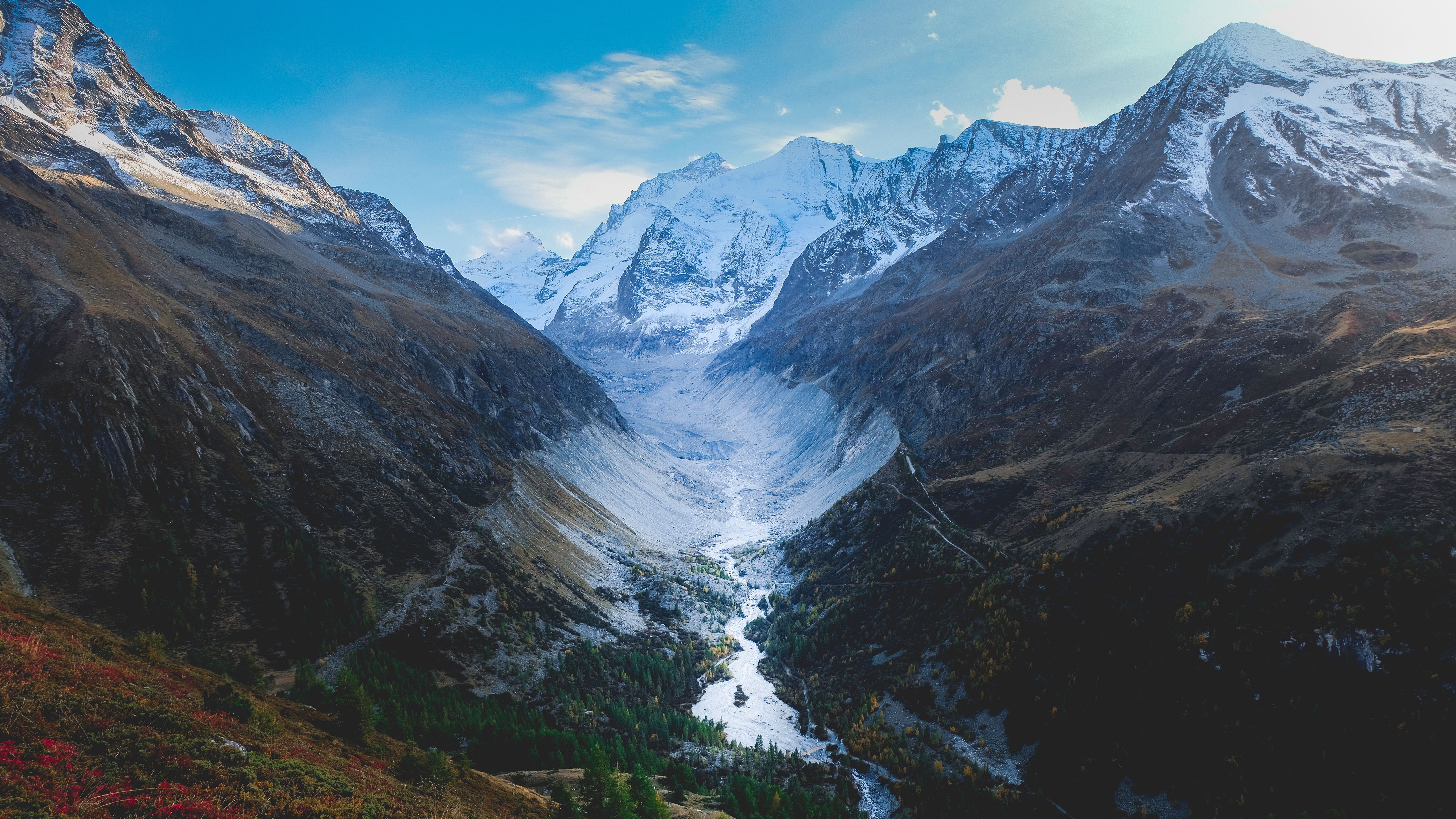 Bergtal, Gletscher, Gebirgsbach, Alpen, 16:9, 5K-Hintergrundbild für den Desktop