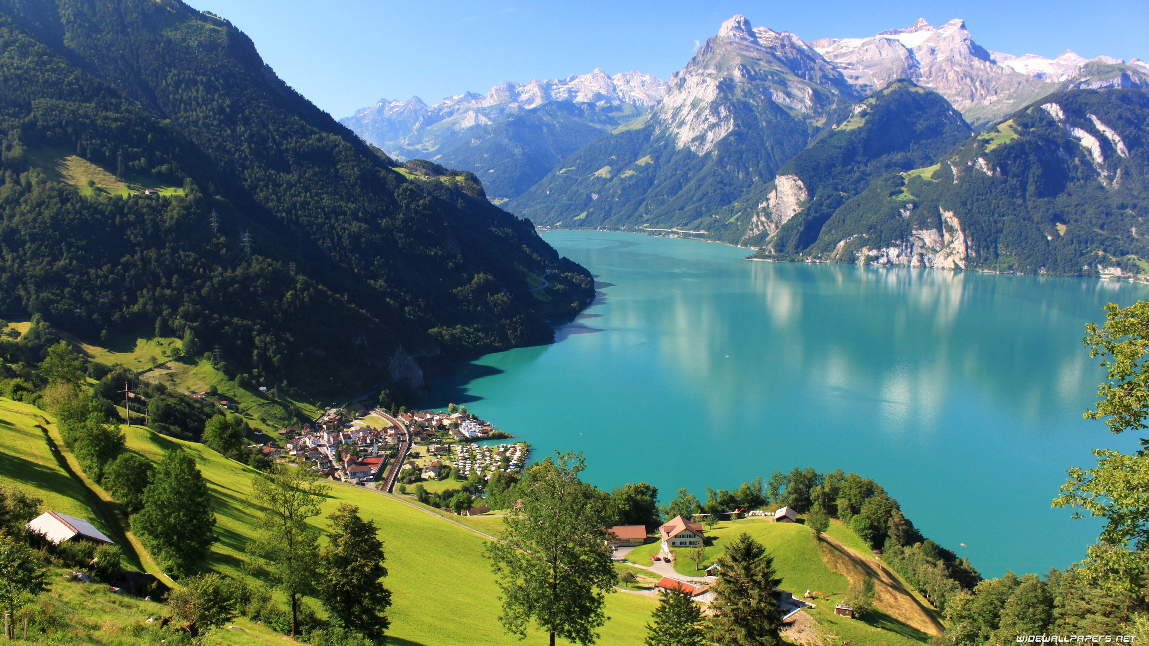 Bergsee, Türkisblaues Wasser, Alpen, Dorf, Sommer, 16:9, 4K-Hintergrundbild für den Desktop